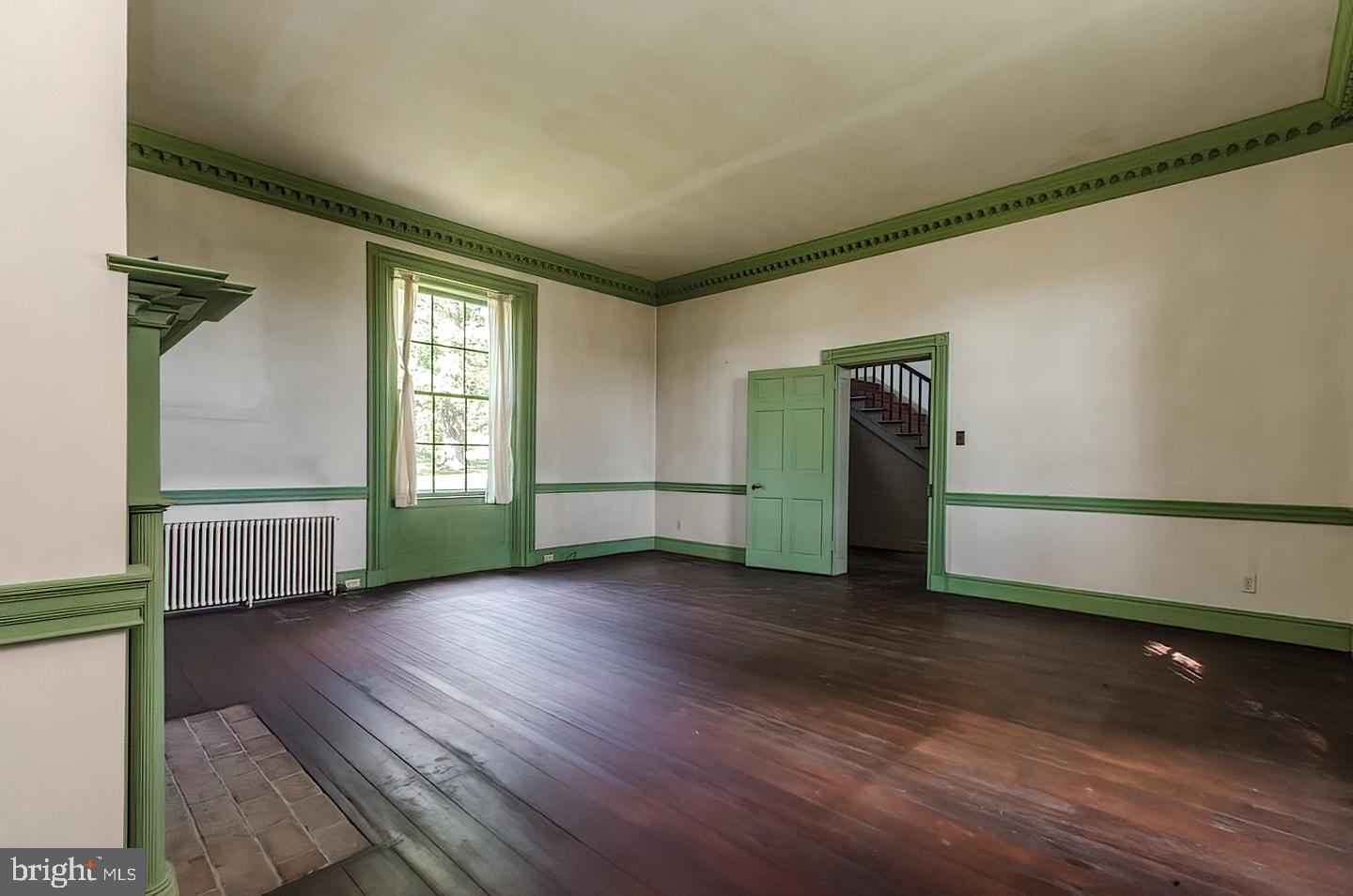 CHARLES TOWN - Residential