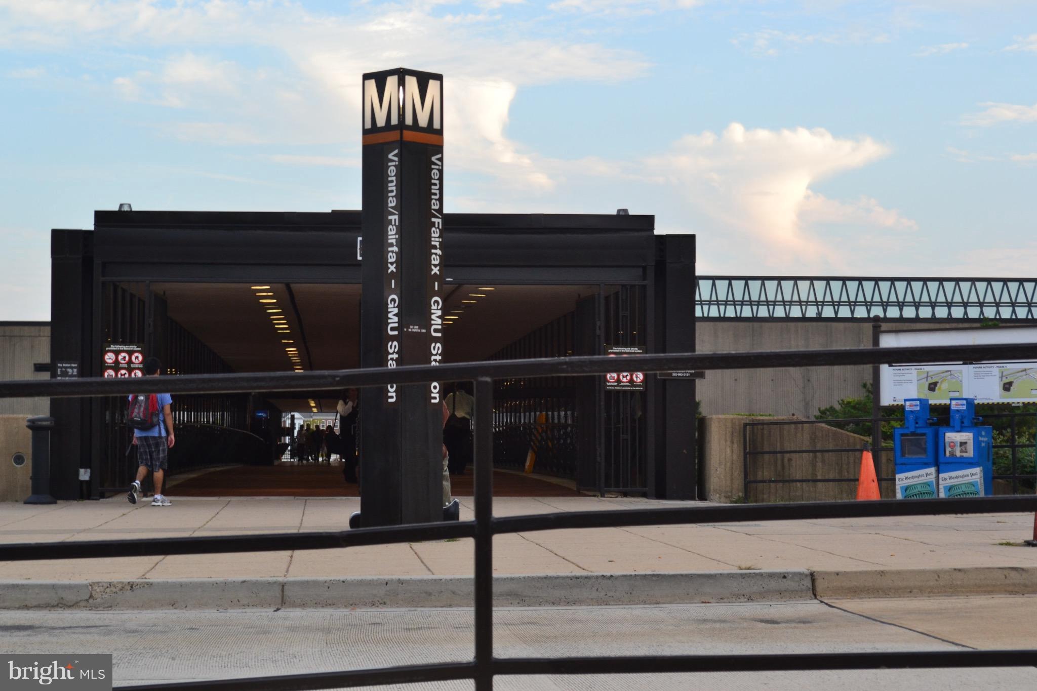 MARQUIS AT VIENNA STATION - Residential Lease