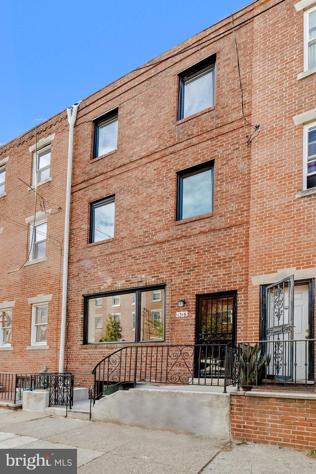 Photo of 1316 S 6th Street, PHILADELPHIA, PA 19147 (MLS # PAPH2548760)