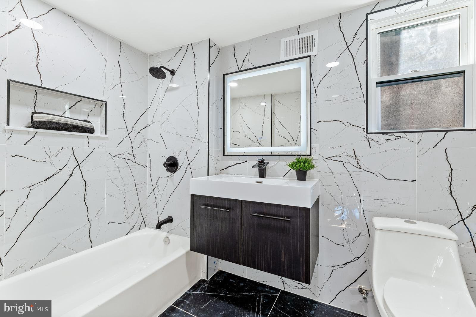 DICKINSON NARROWS - Residential