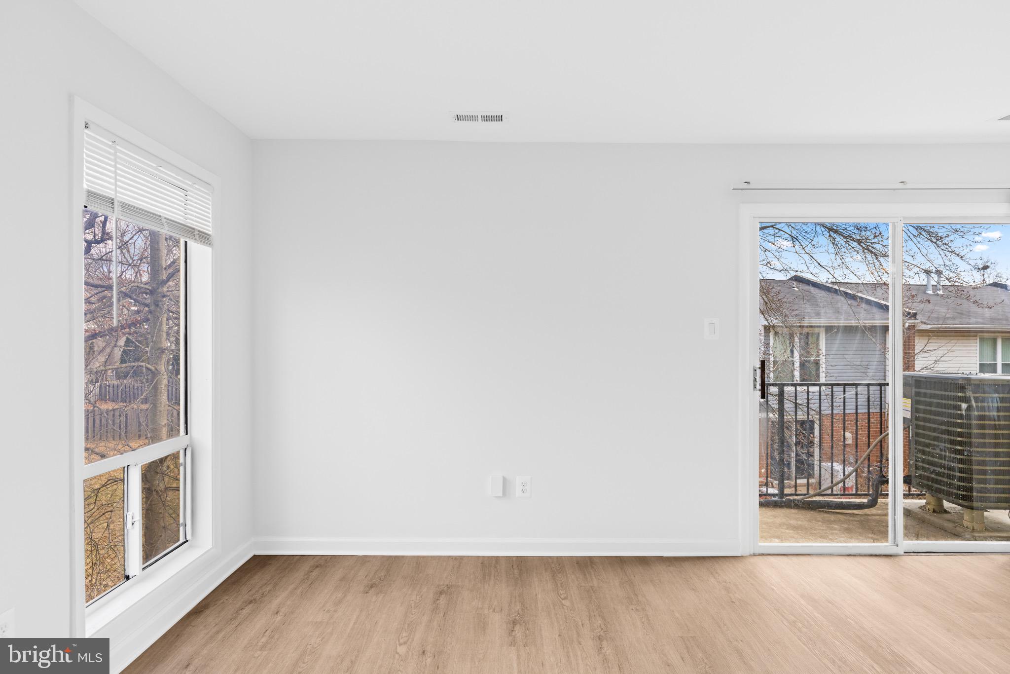 LAUREL - Residential