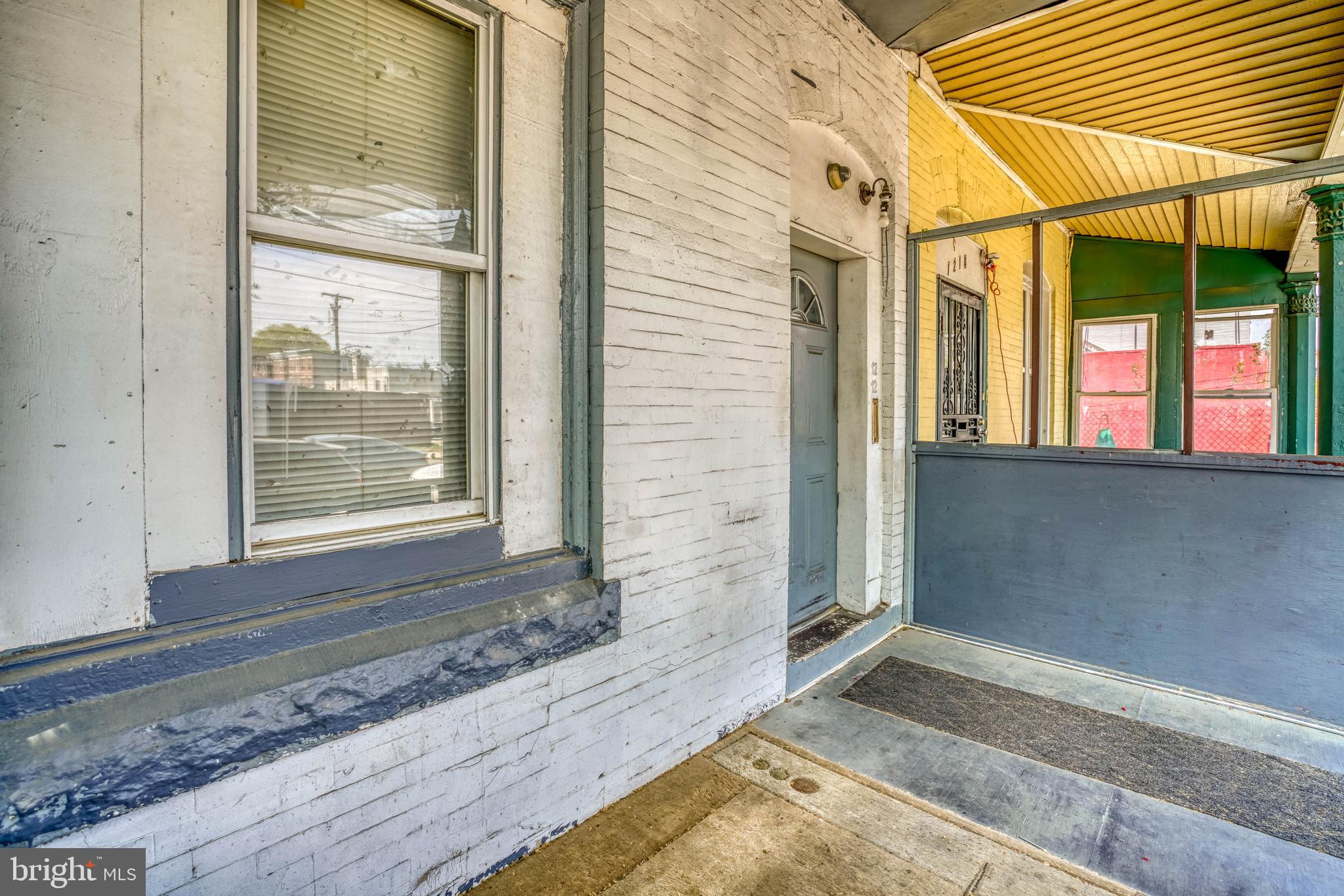 1212 BELMONT AVENUE