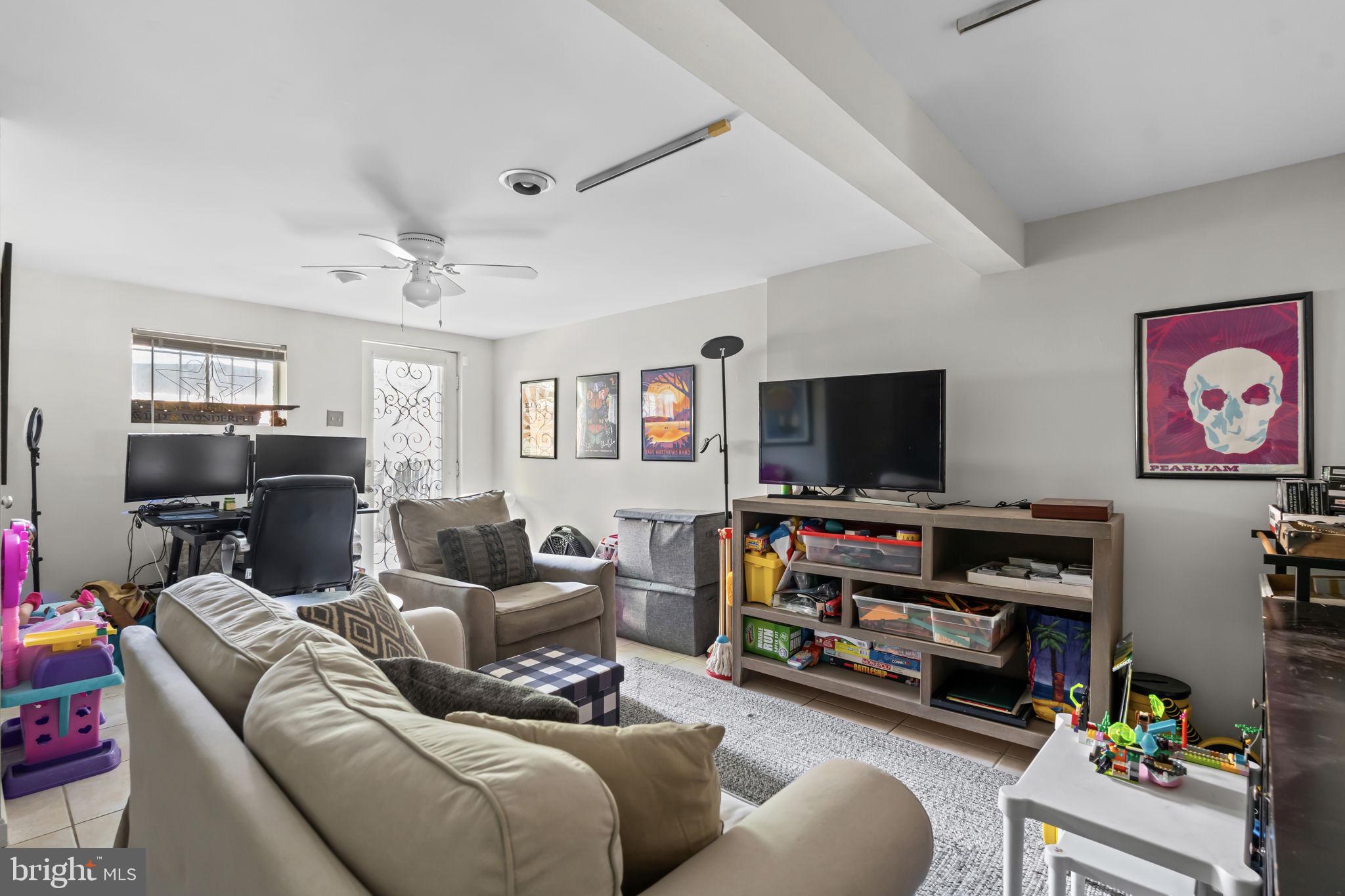 WARWICK VILLAGE - Residential