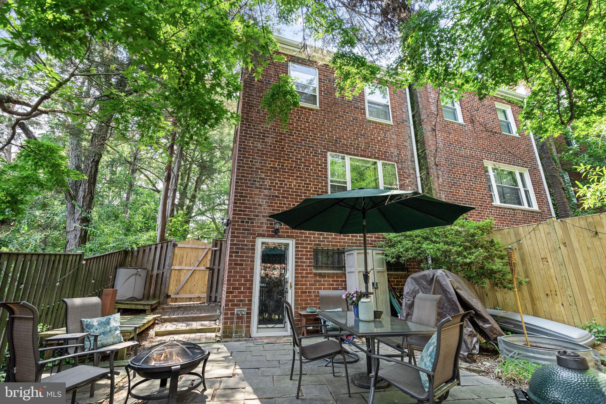 WARWICK VILLAGE - Residential