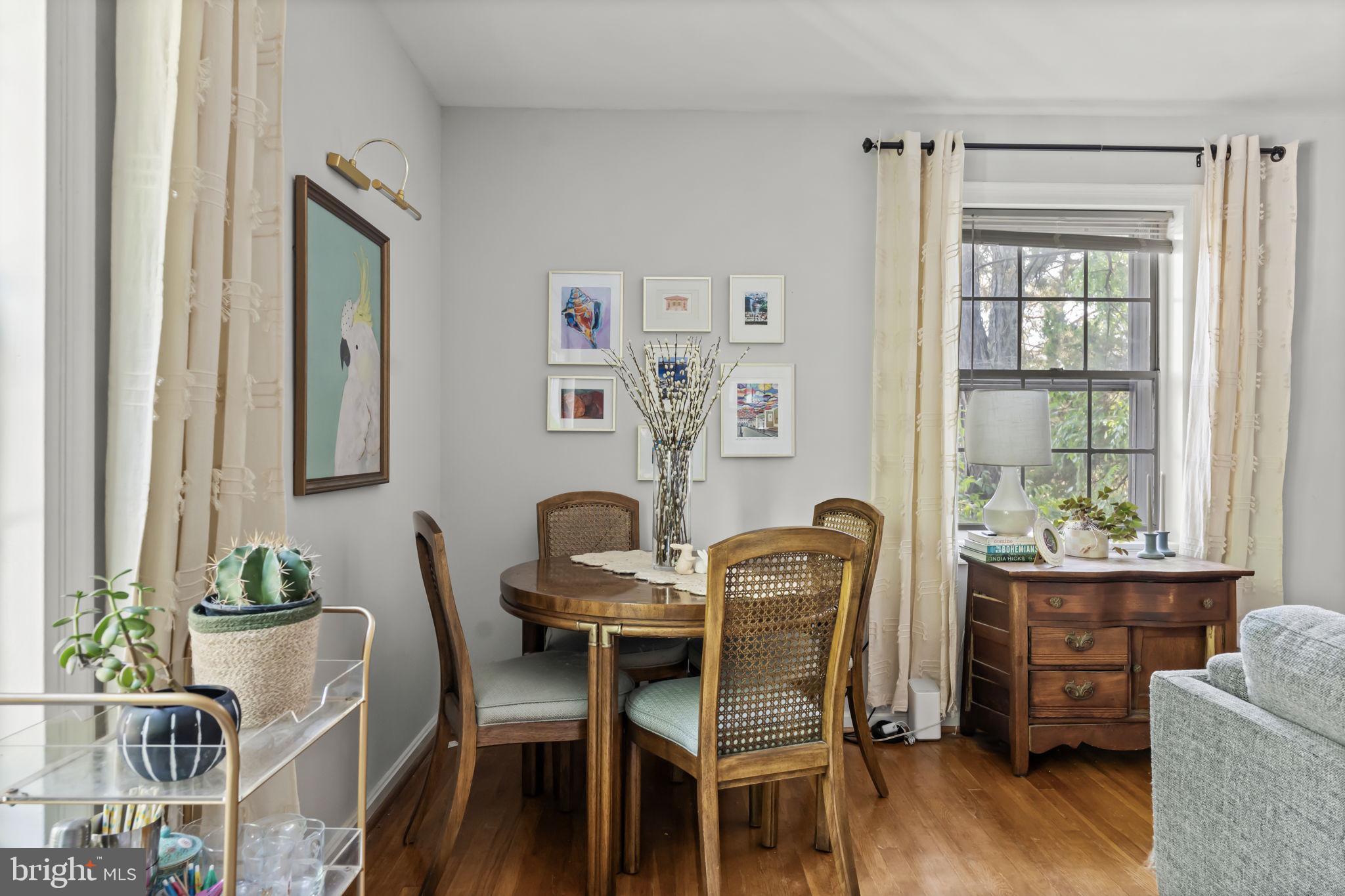 WARWICK VILLAGE - Residential