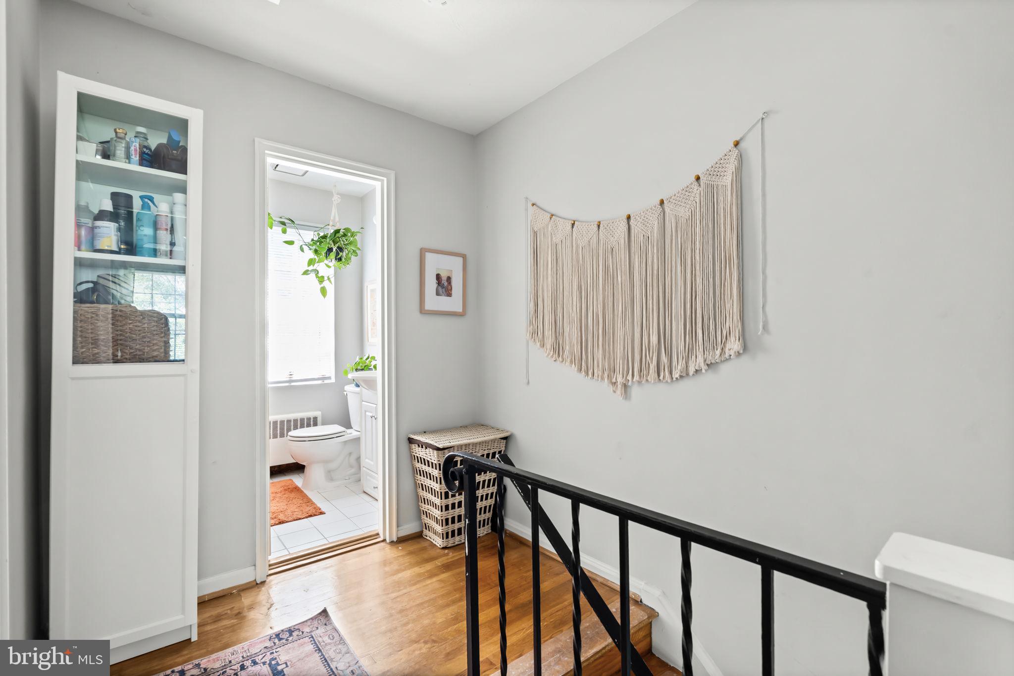 WARWICK VILLAGE - Residential