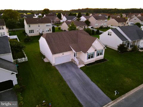 207 STONEBRIDGE DRIVE FELTON DE 19943