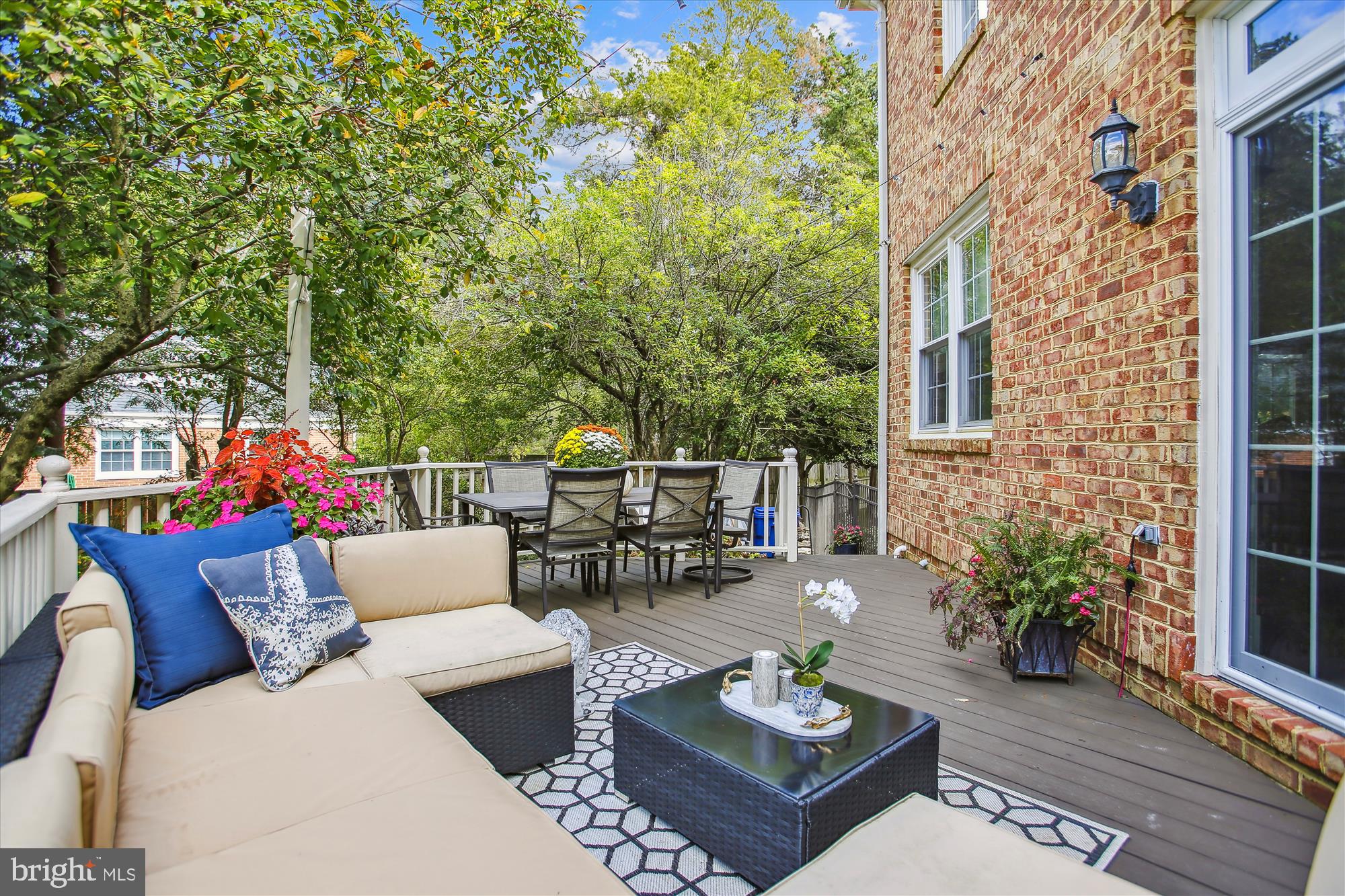 RIVERVIEW AT MOUNT VERNON - Residential