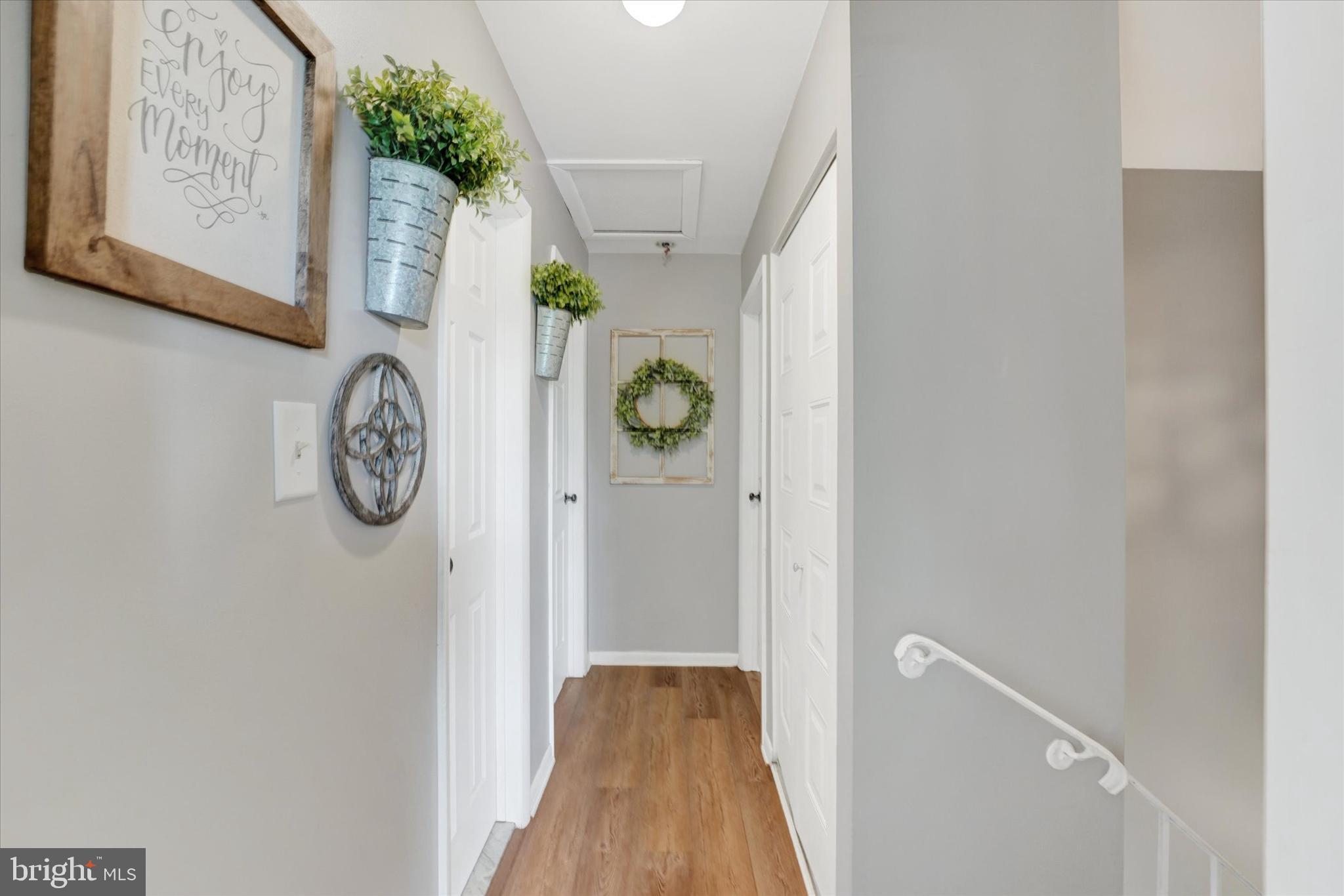 BEAVER RUN KNOLL - Residential