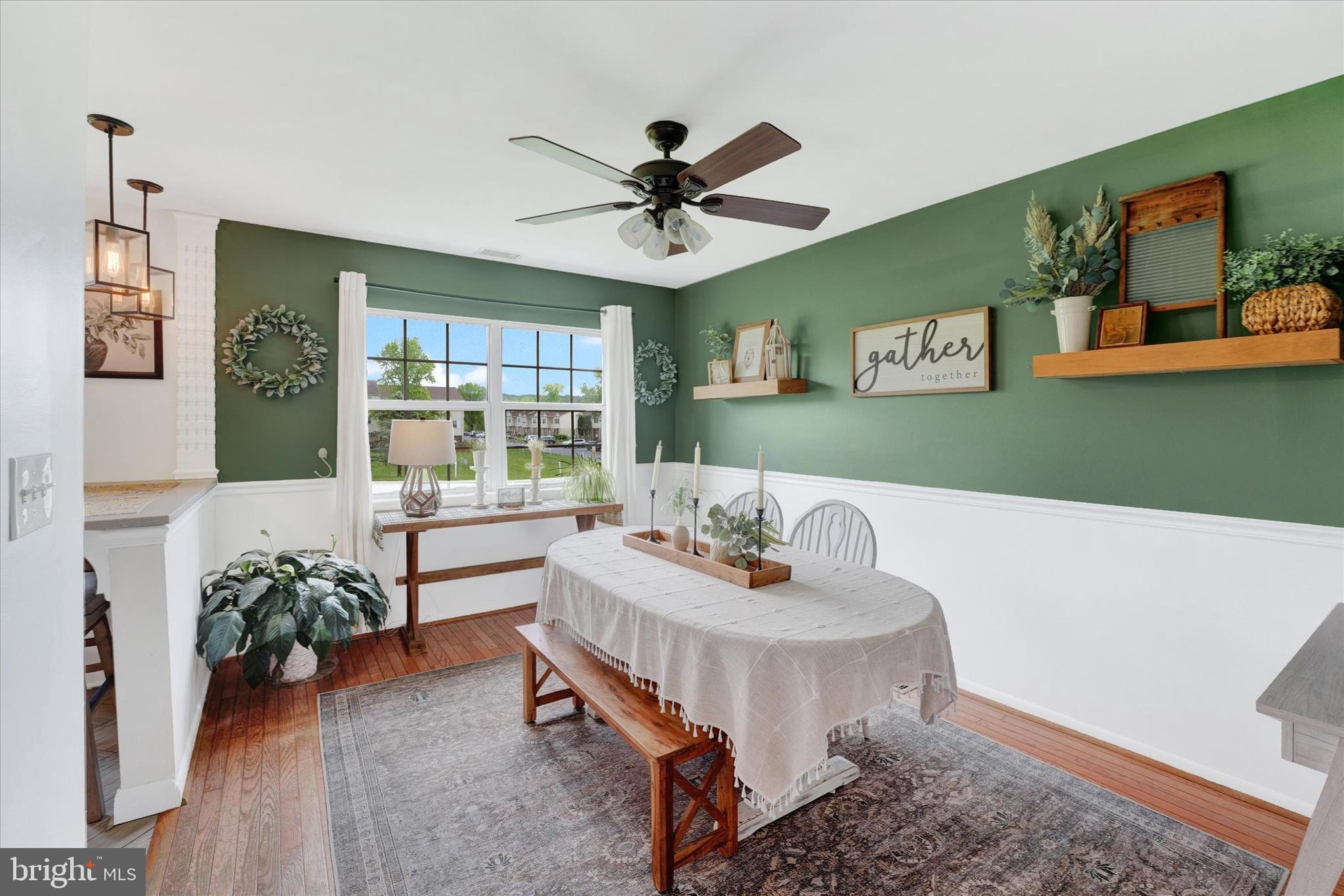 BEAVER RUN KNOLL - Residential