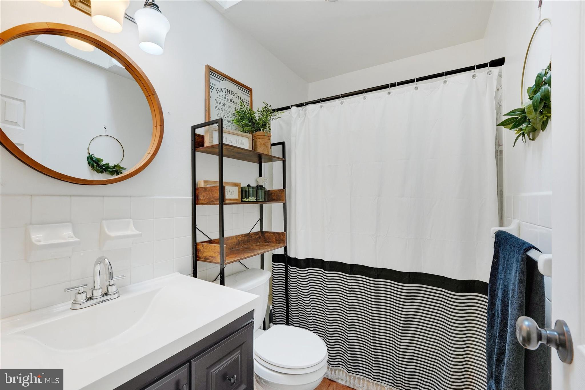 BEAVER RUN KNOLL - Residential