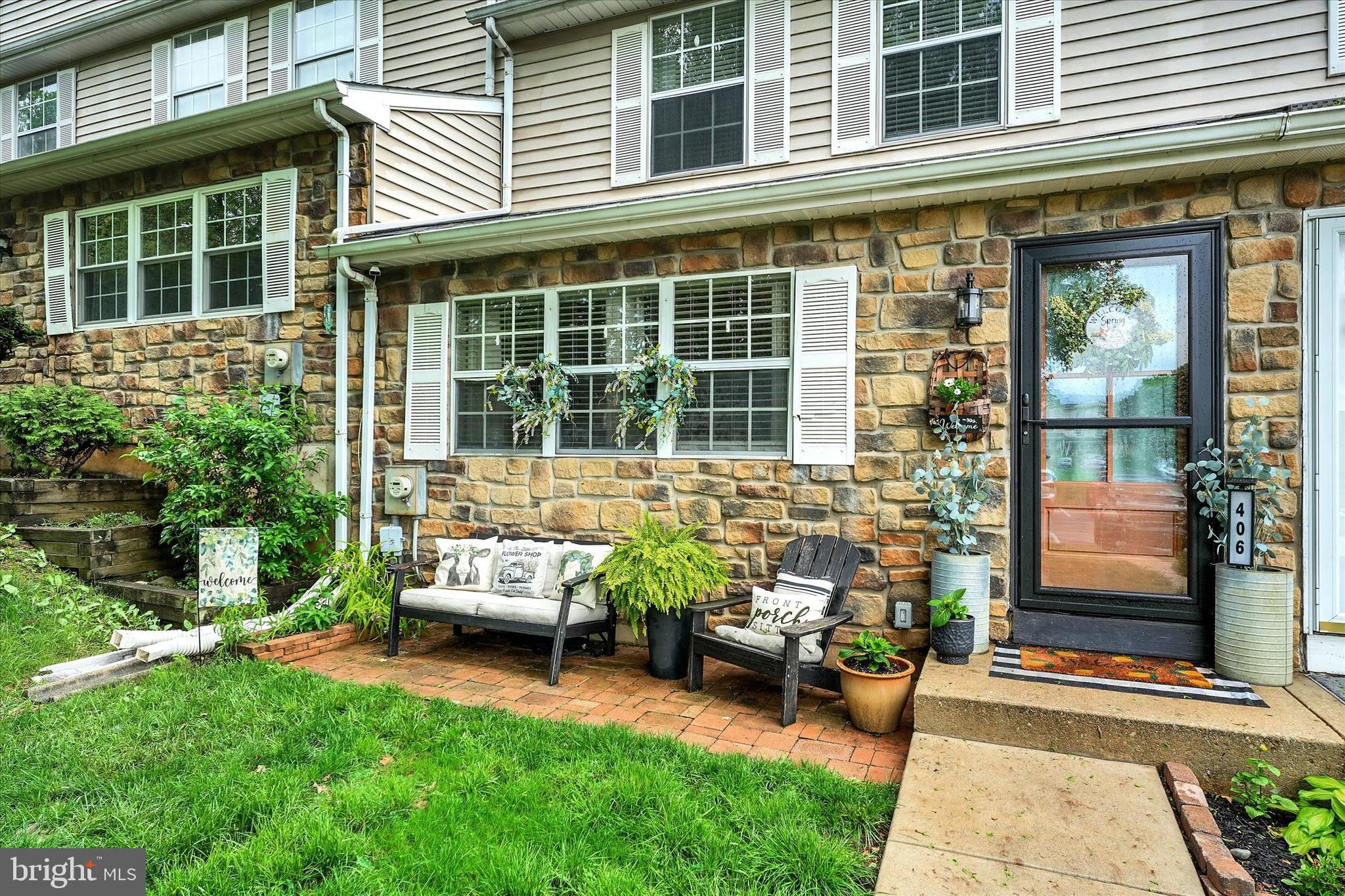 BEAVER RUN KNOLL - Residential