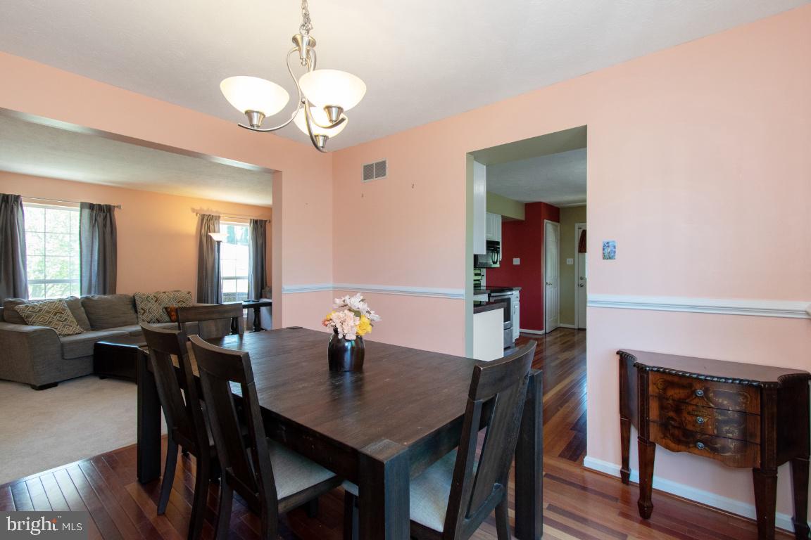 SMALL CROSSINGS - Residential