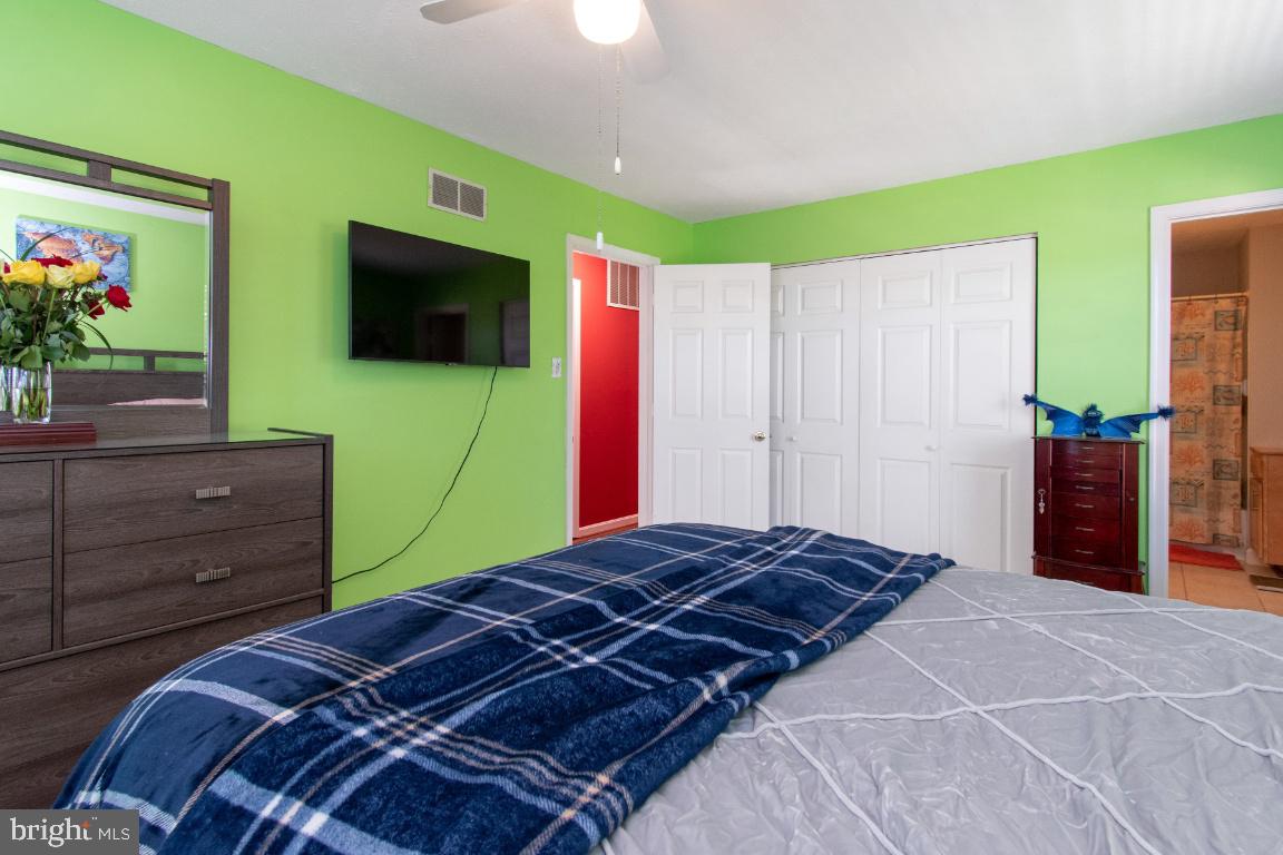 SMALL CROSSINGS - Residential