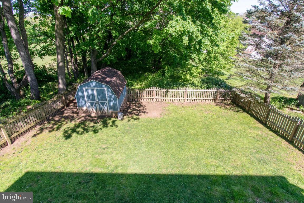 SMALL CROSSINGS - Residential