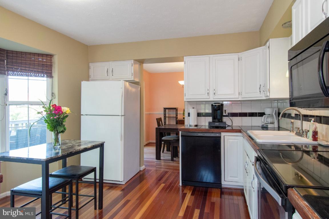 SMALL CROSSINGS - Residential