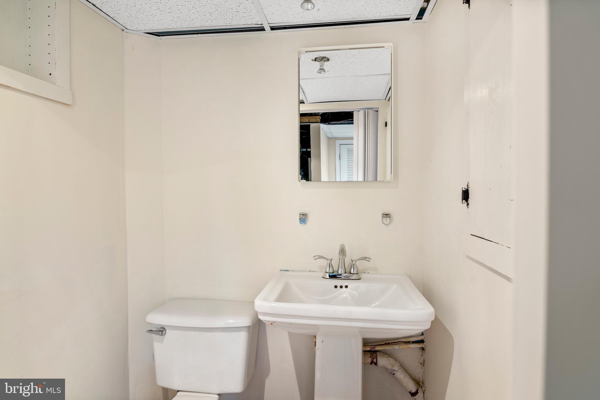 PHILADELPHIA HEIGHTS - Residential Lease