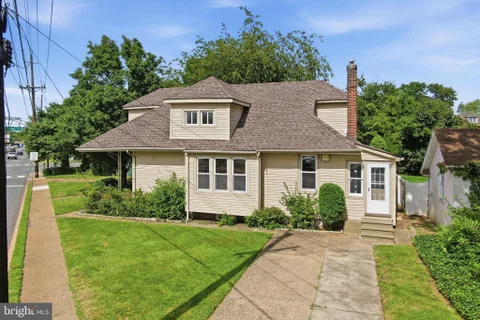 3004 Crescent Boulevard, Haddon Township, NJ MLS: NJCD2125402