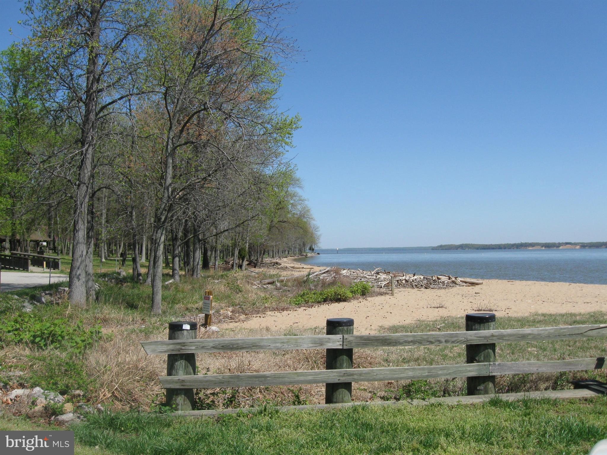 NEWPORT - Residential Lease