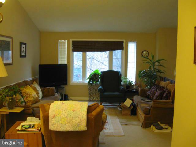 NEWPORT - Residential Lease