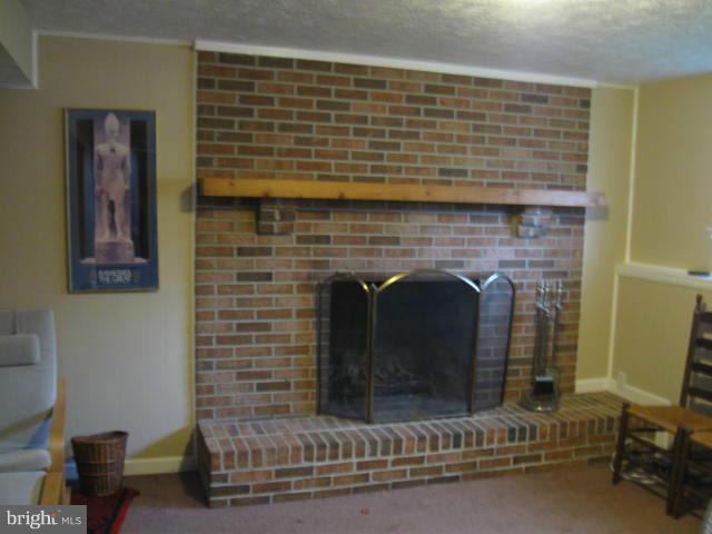 NEWPORT - Residential Lease