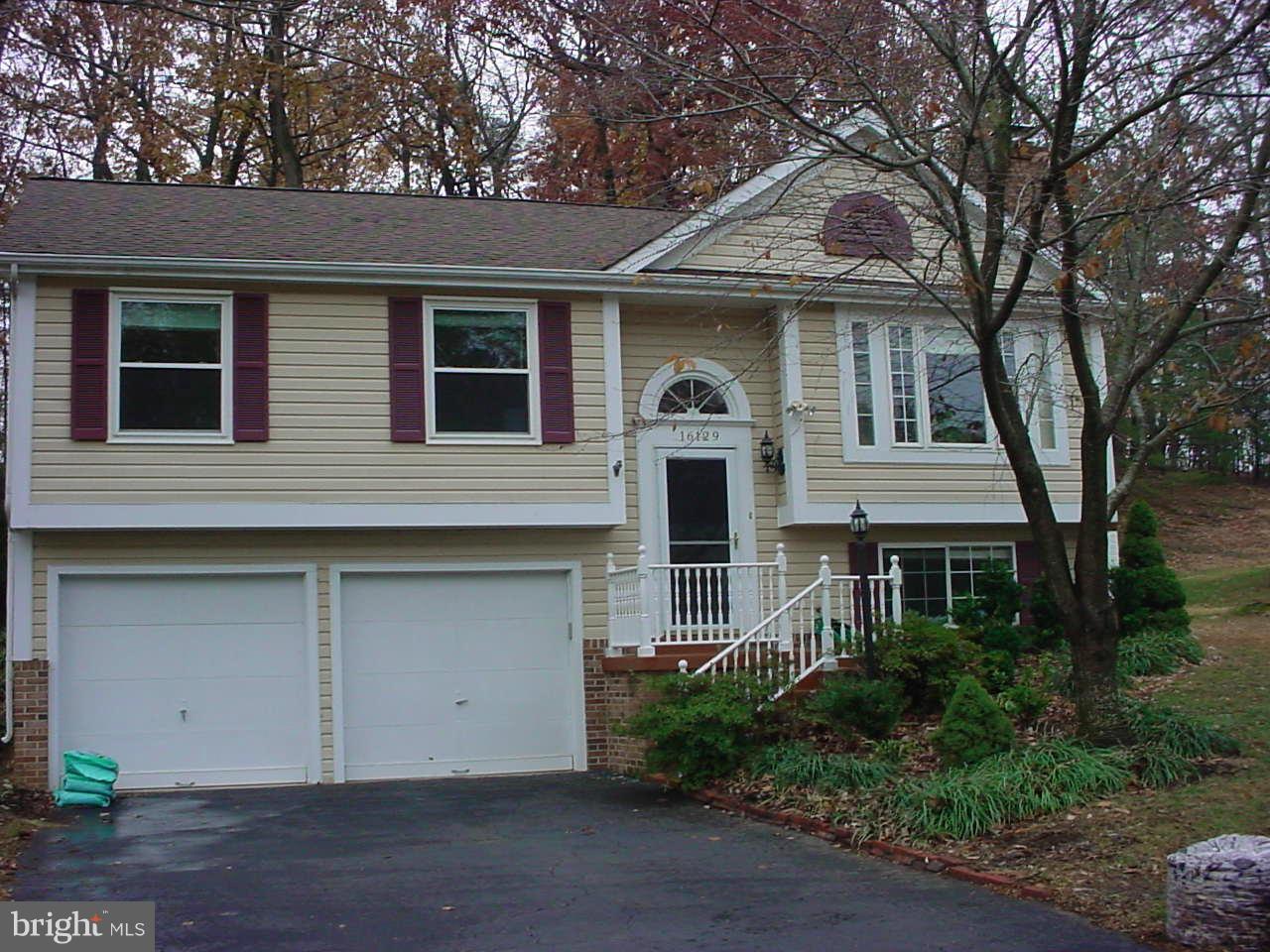 NEWPORT - Residential Lease