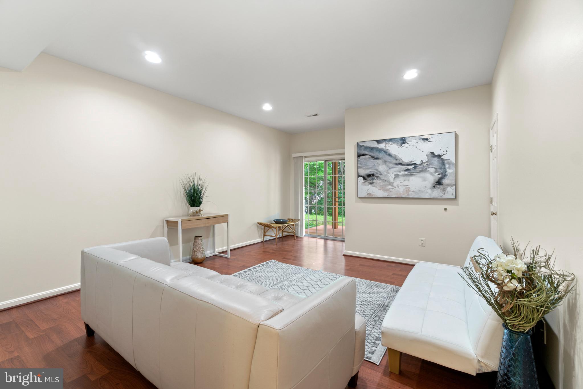 SUGARLAND OAKS - Residential