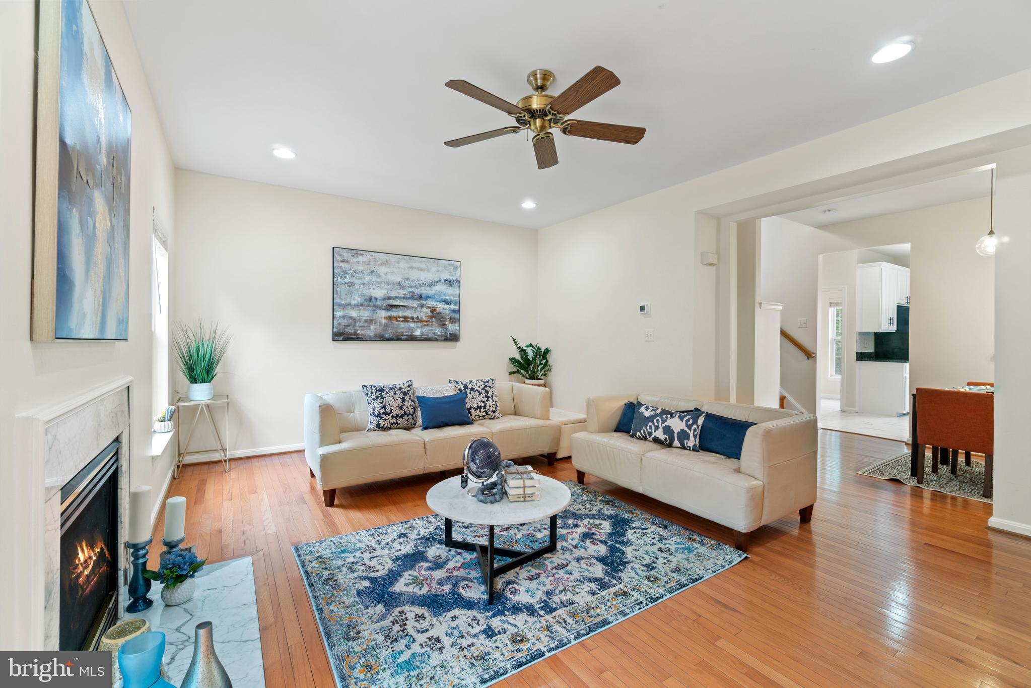 SUGARLAND OAKS - Residential