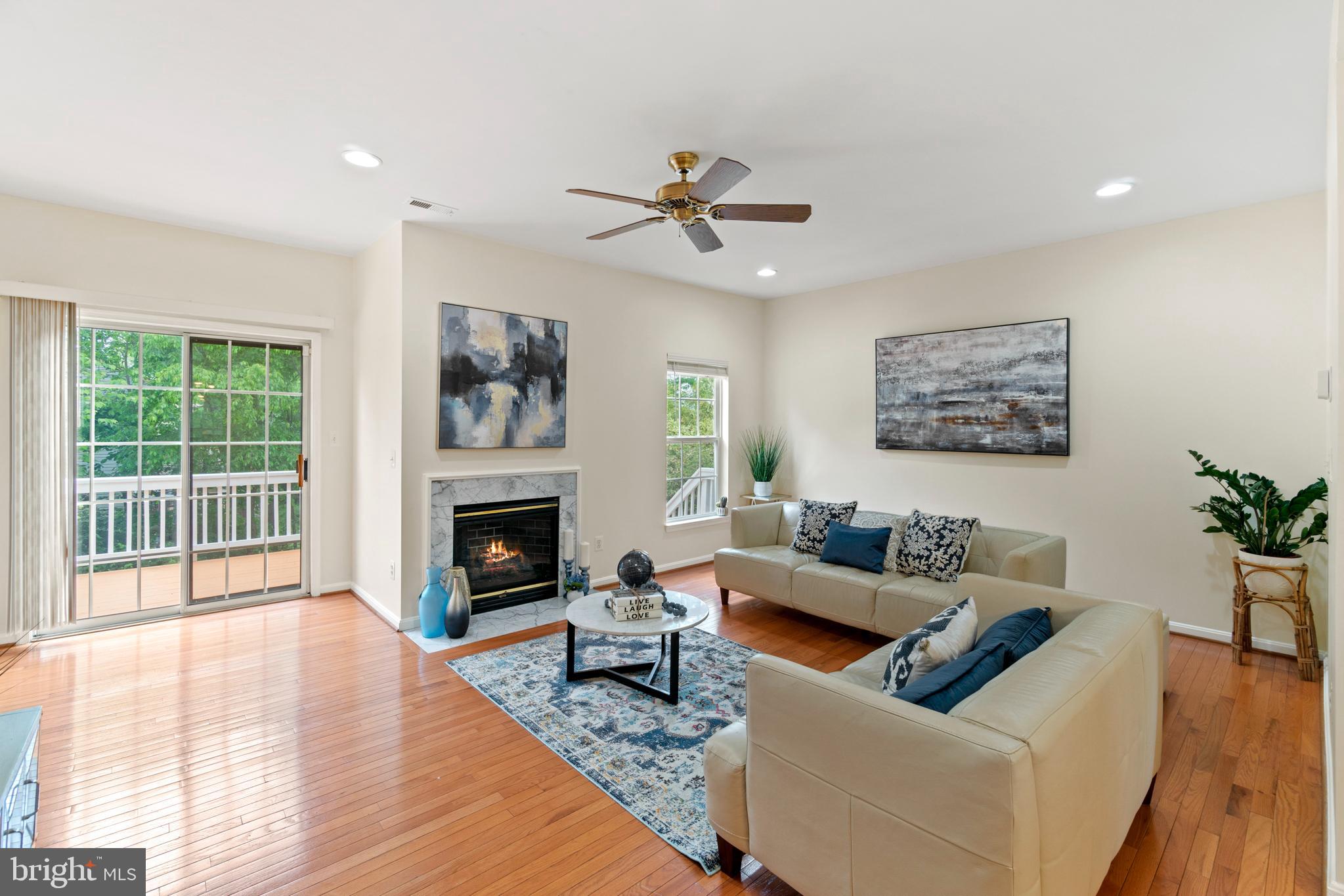 SUGARLAND OAKS - Residential