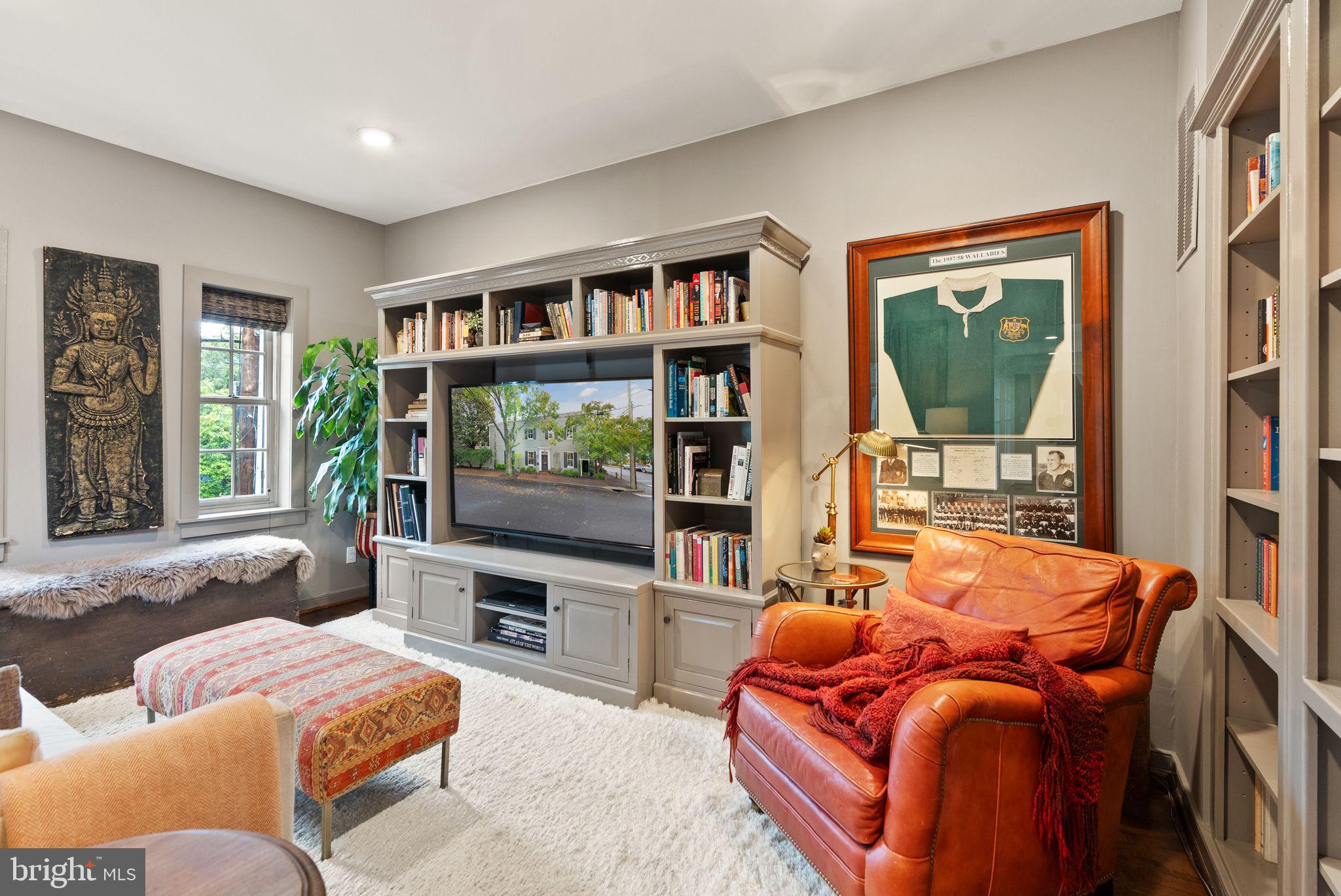 OLD TOWN ALEXANDRIA - Residential