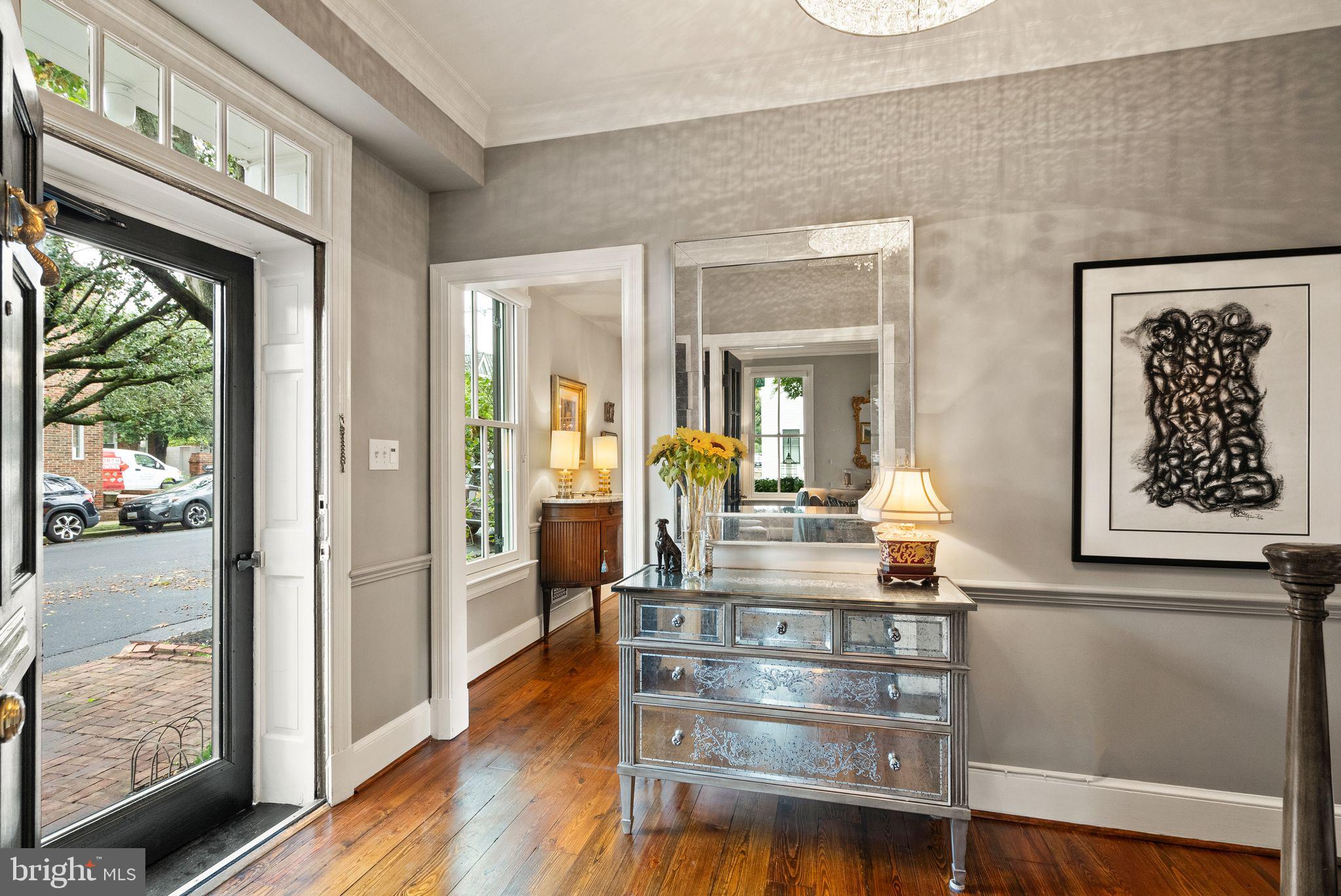 OLD TOWN ALEXANDRIA - Residential