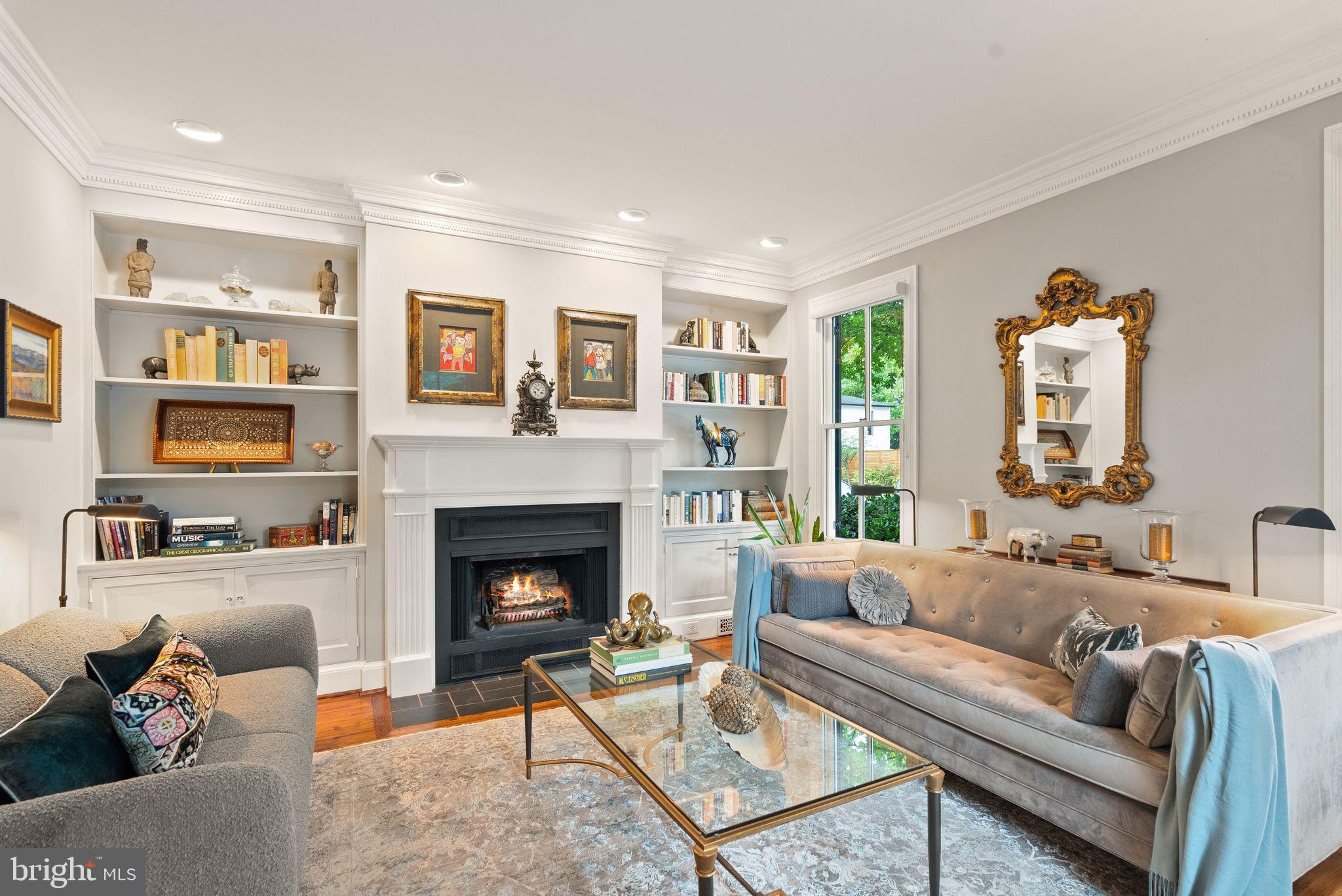 OLD TOWN ALEXANDRIA - Residential