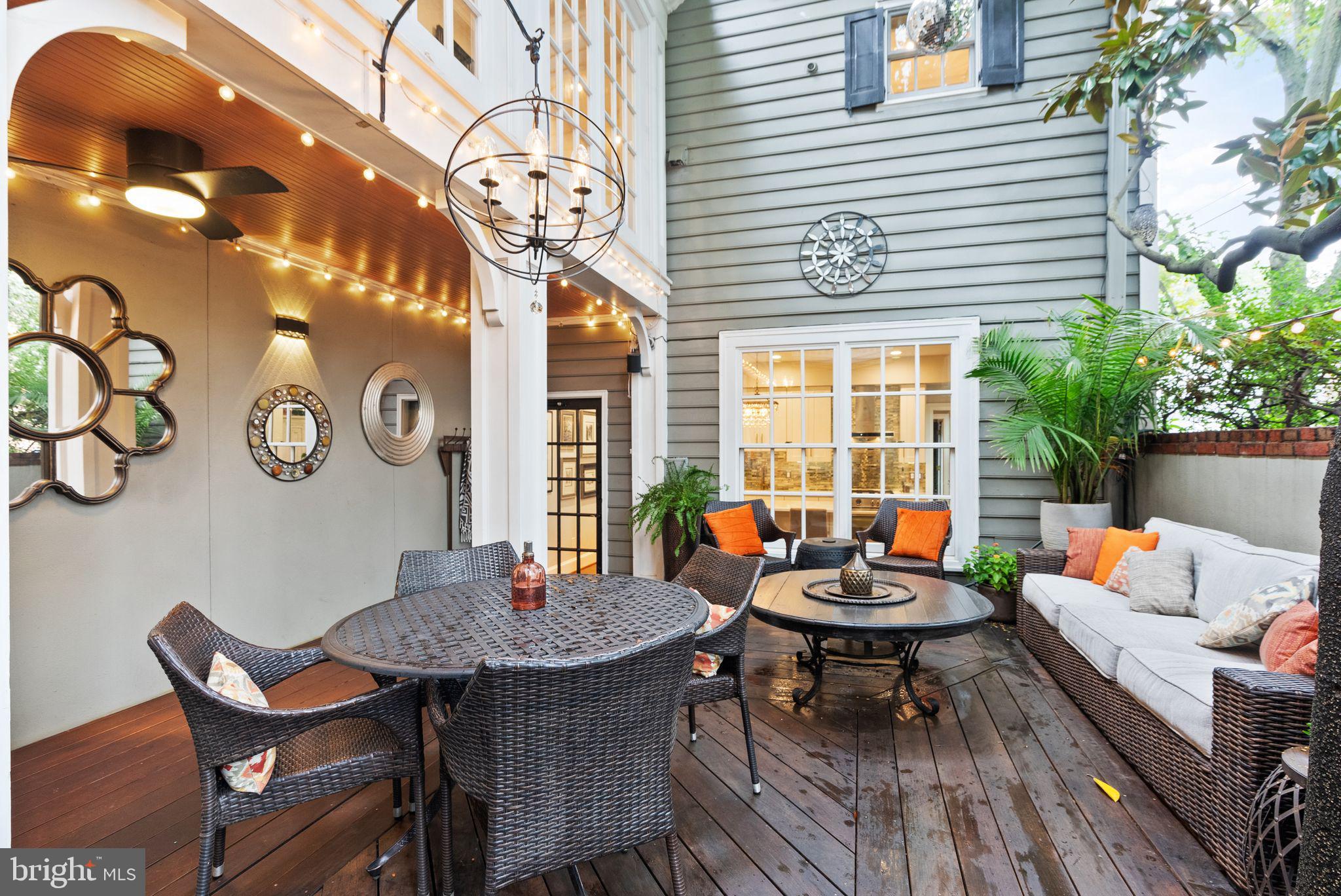 OLD TOWN ALEXANDRIA - Residential