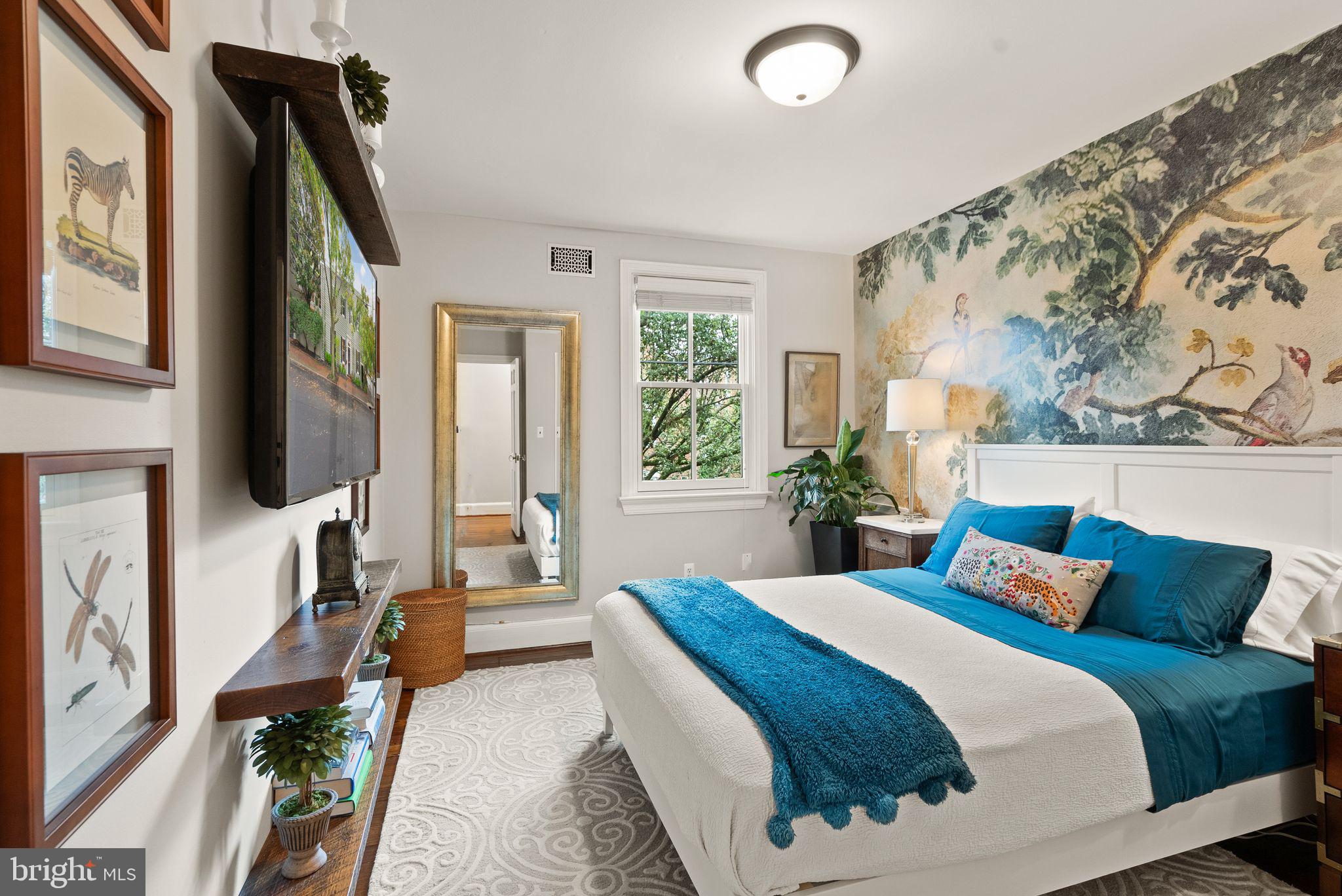 OLD TOWN ALEXANDRIA - Residential