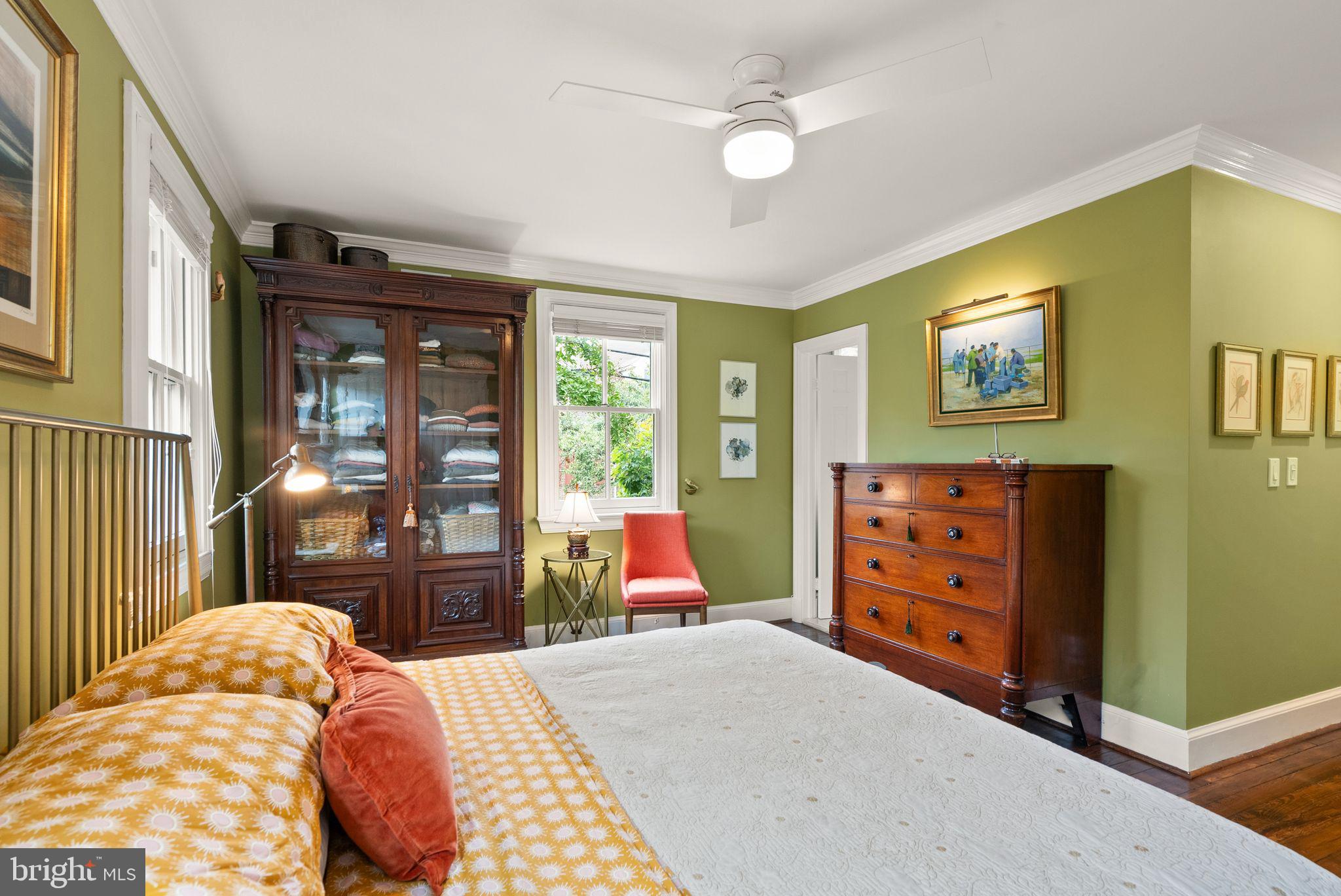 OLD TOWN ALEXANDRIA - Residential