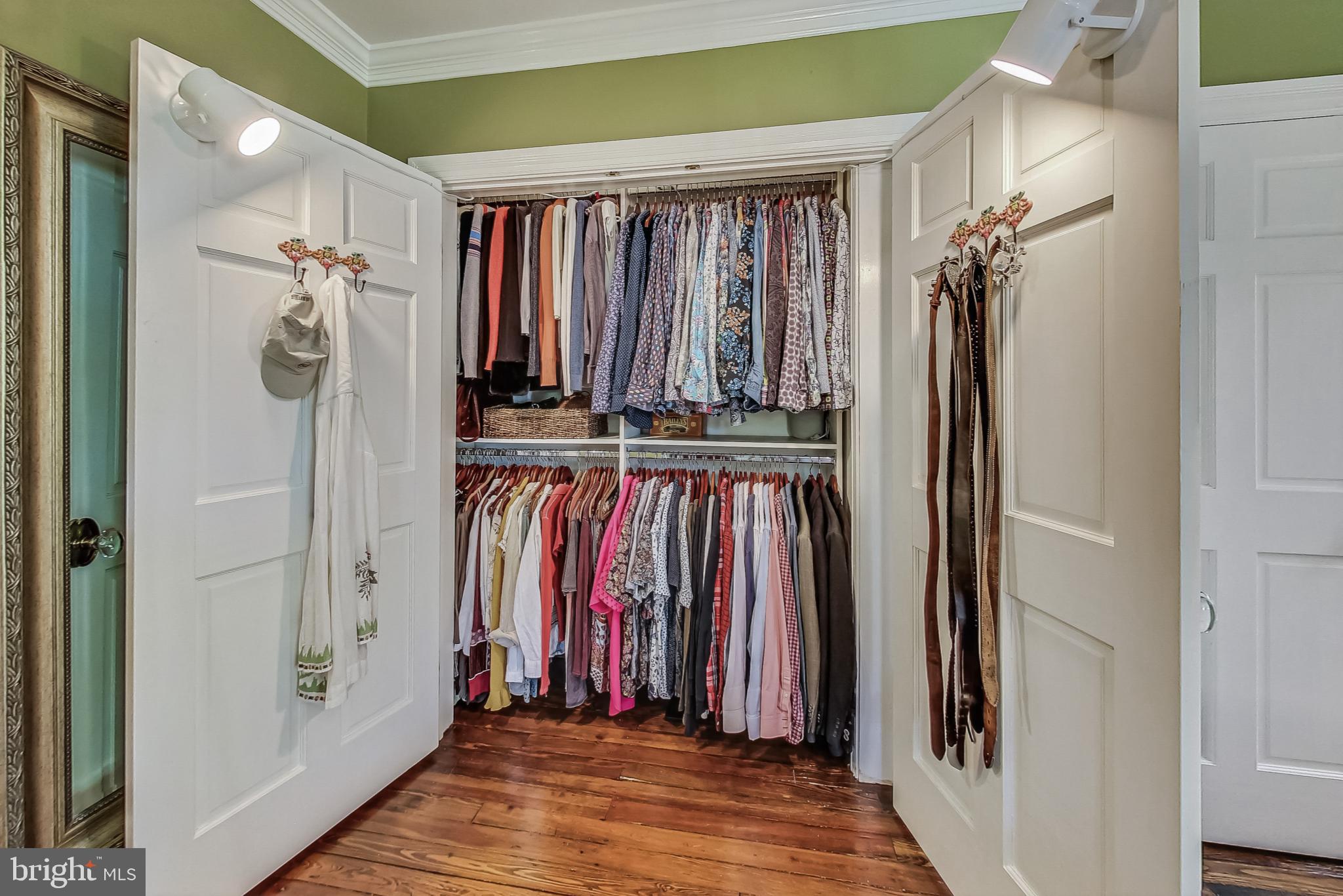 OLD TOWN ALEXANDRIA - Residential