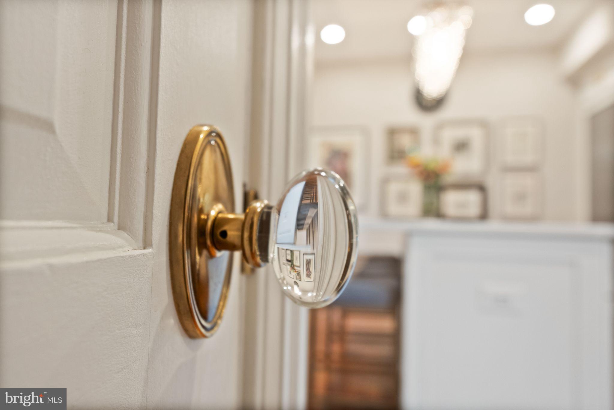 OLD TOWN ALEXANDRIA - Residential