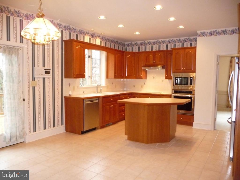 THE MEADOWS - Residential