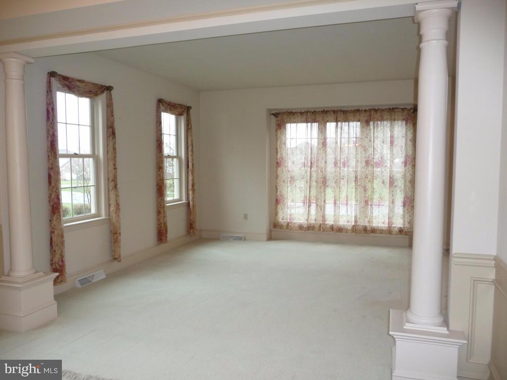 THE MEADOWS - Residential