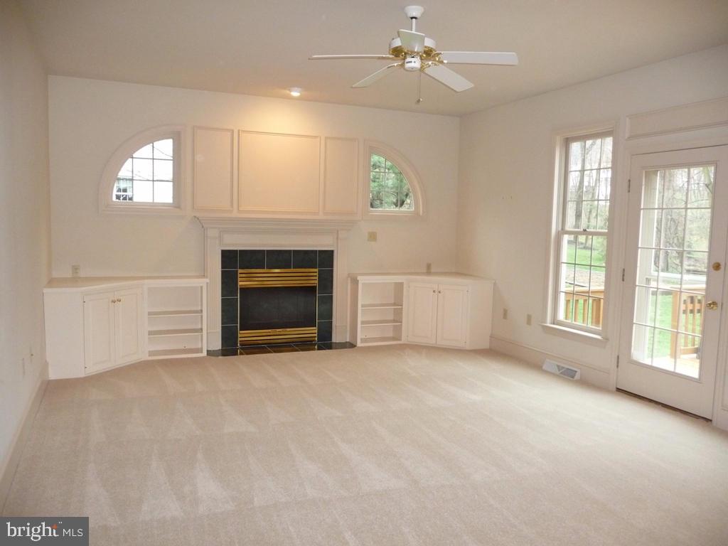 THE MEADOWS - Residential