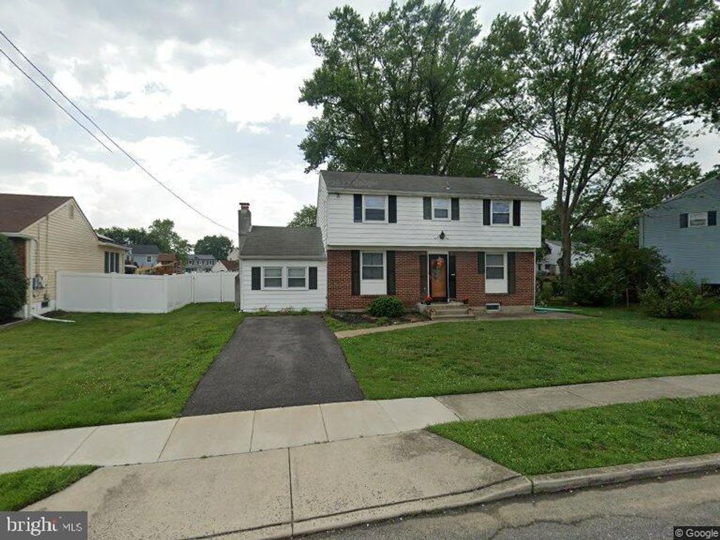 Photo of 402 S Arthur Drive, EDGEWATER PARK, NJ 08010 (MLS # NJBL2097404)