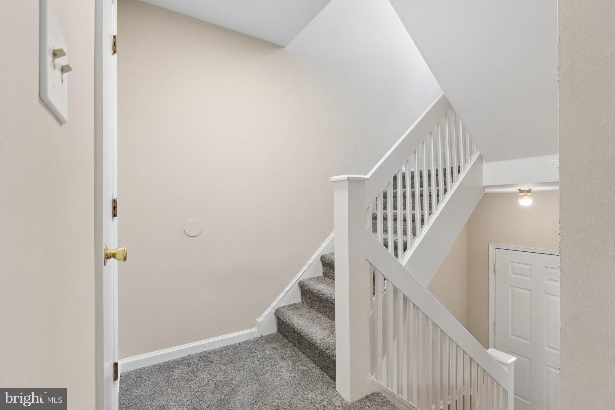 325 CHARRING CROSS DRIVE