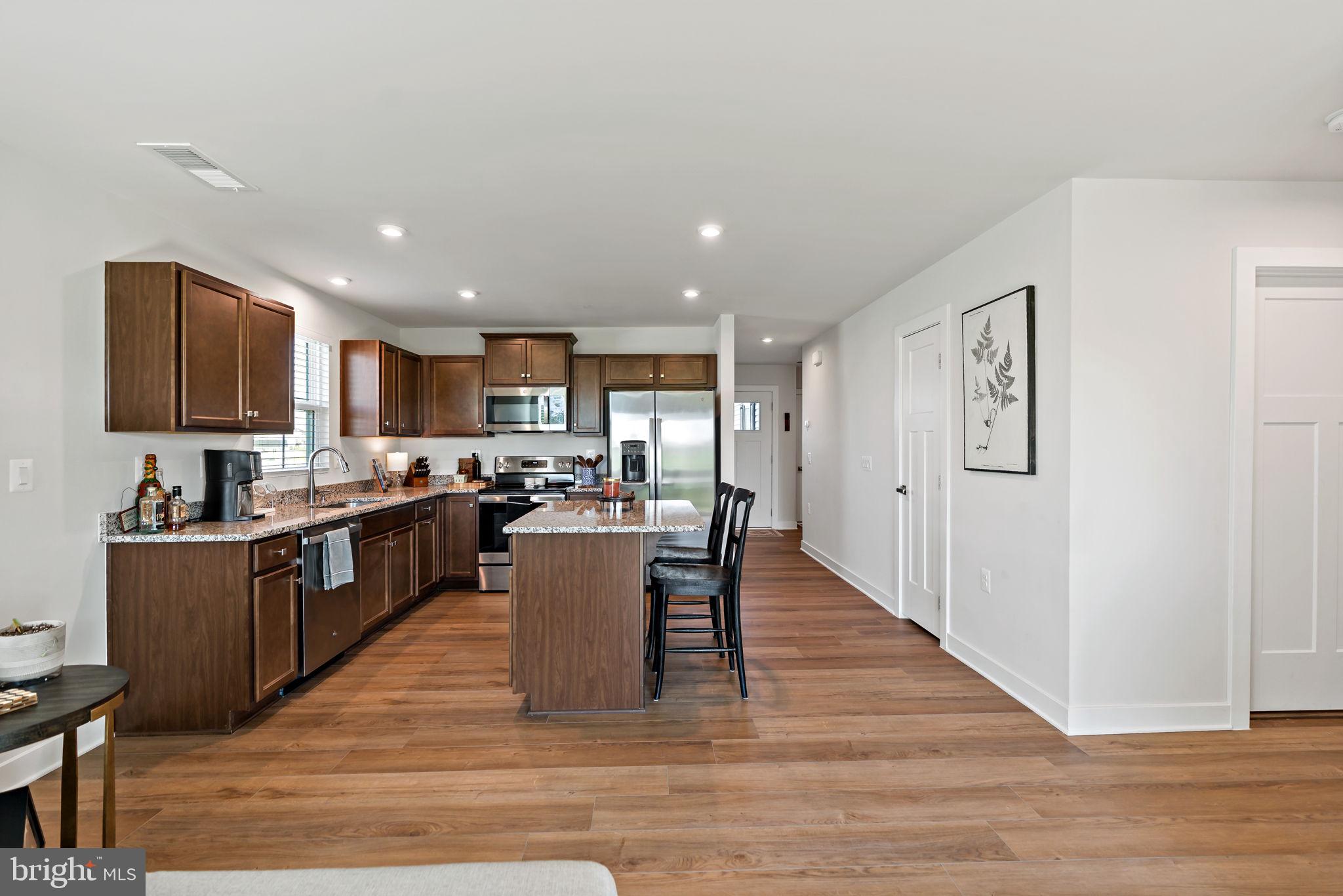 CARDINAL POINTE - Residential