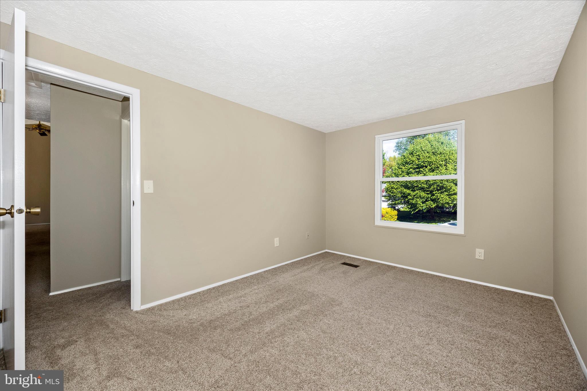 FOUNTAIN ROCK MANOR - Residential