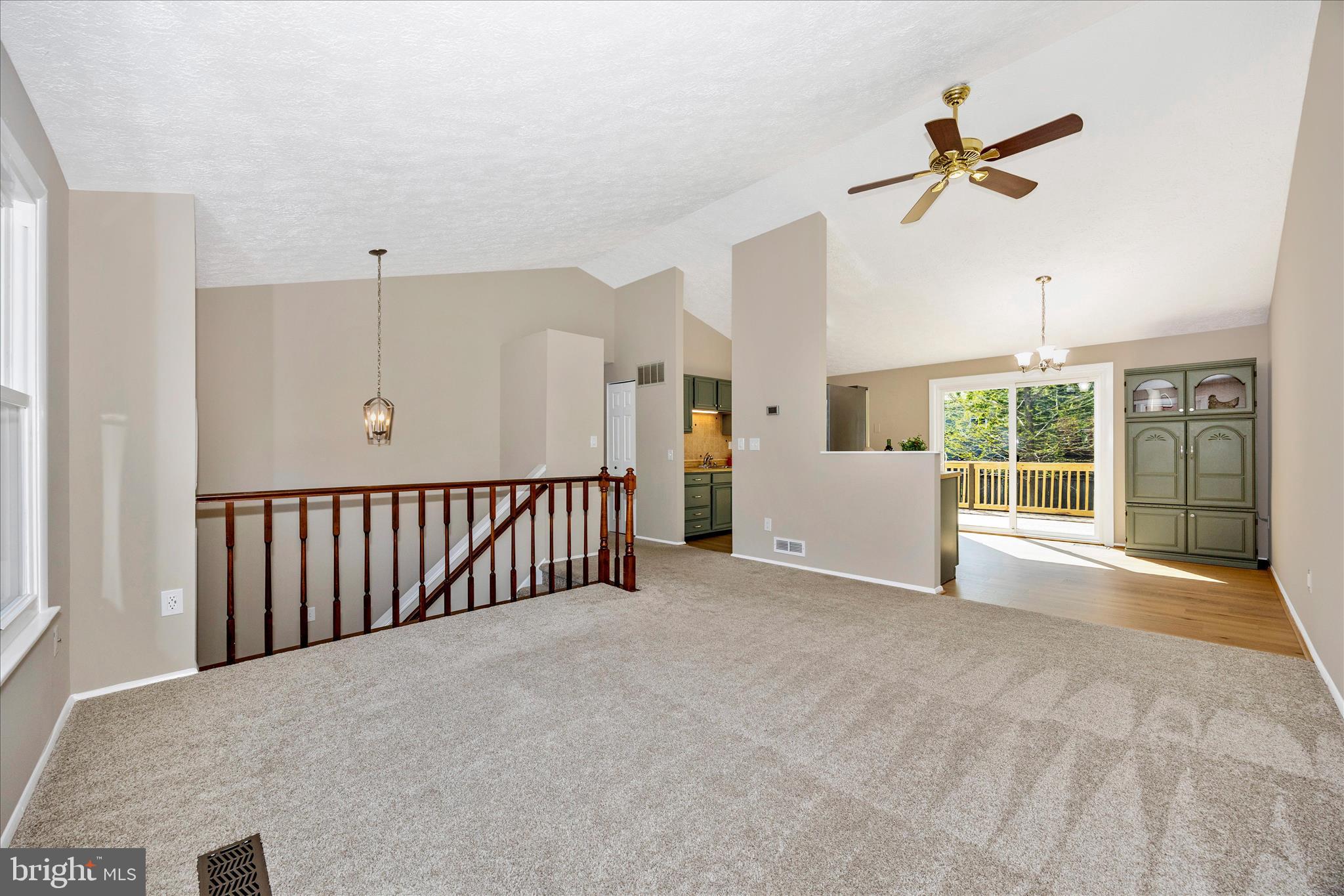 FOUNTAIN ROCK MANOR - Residential