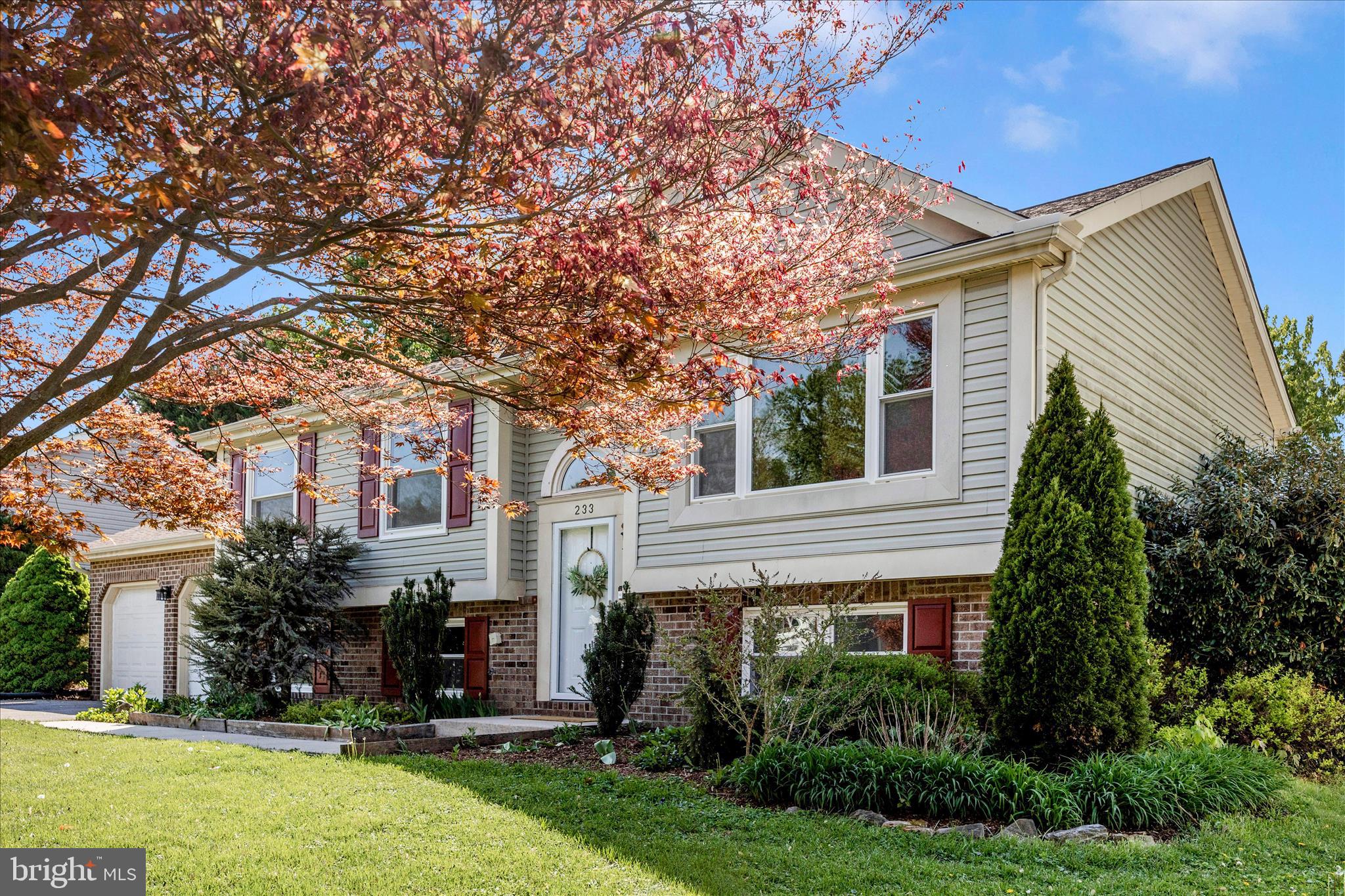 FOUNTAIN ROCK MANOR - Residential