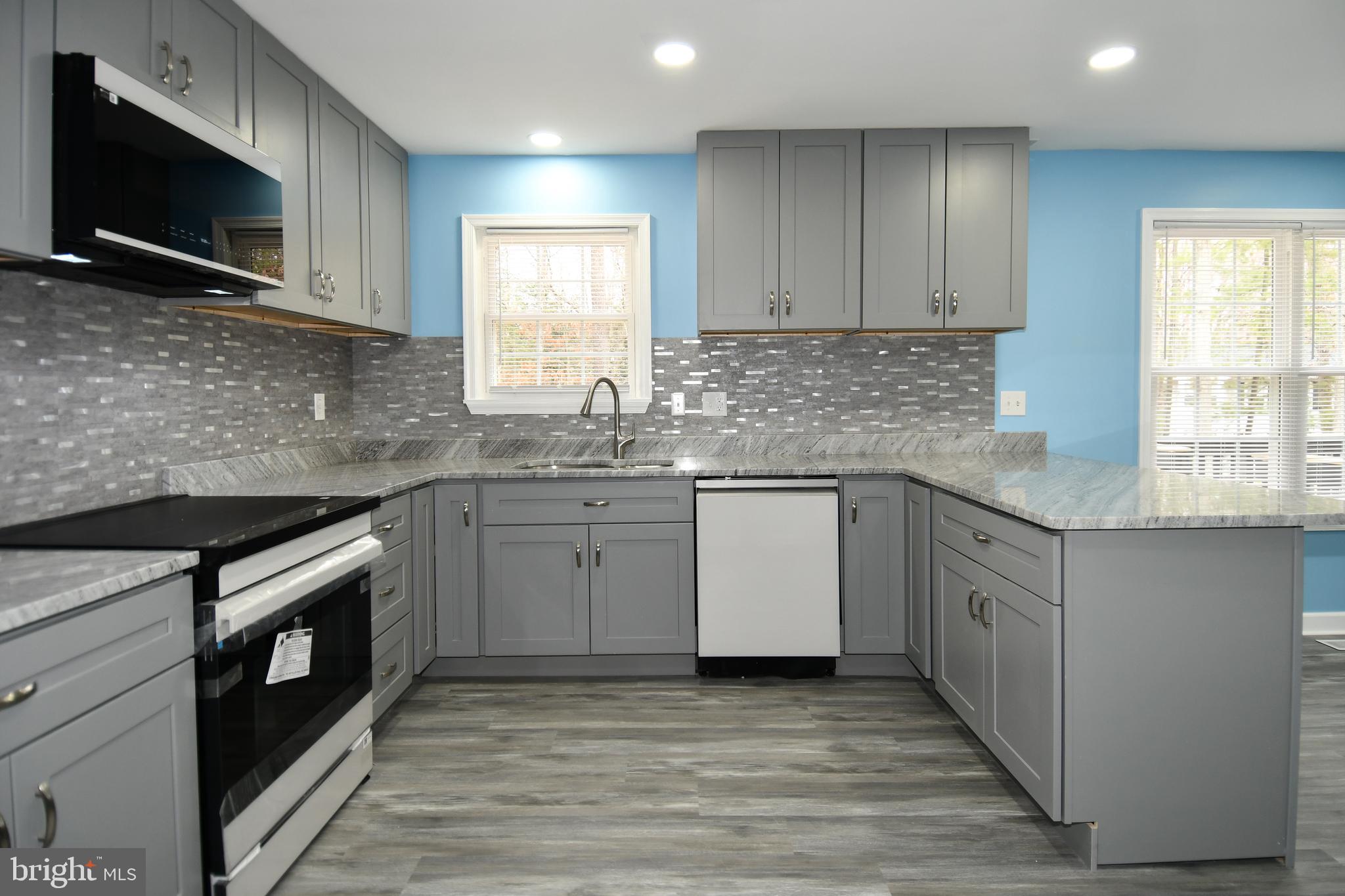 LANCASTER / WESTLAKE VILLAGE - Residential