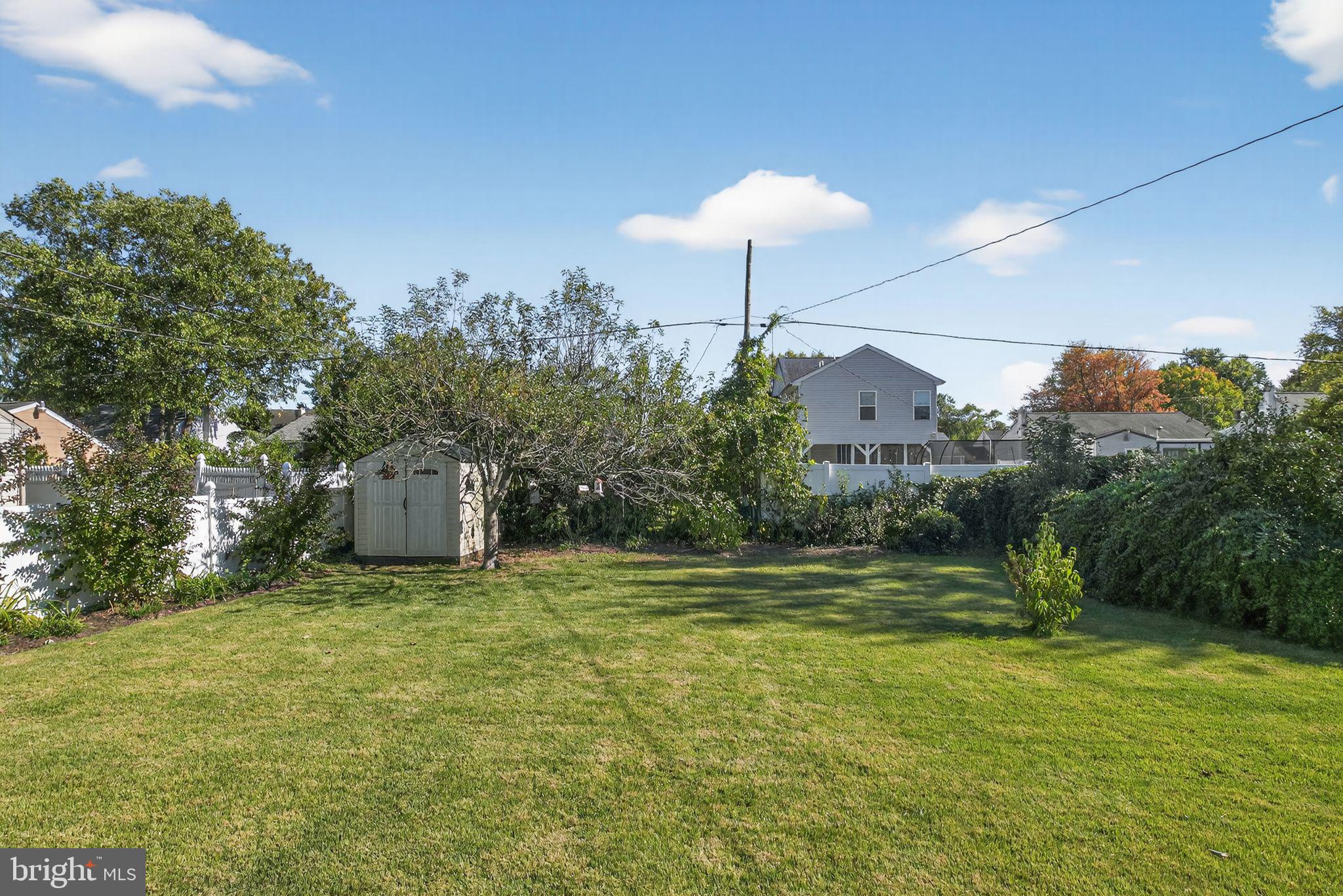 GLENSIDE - Residential