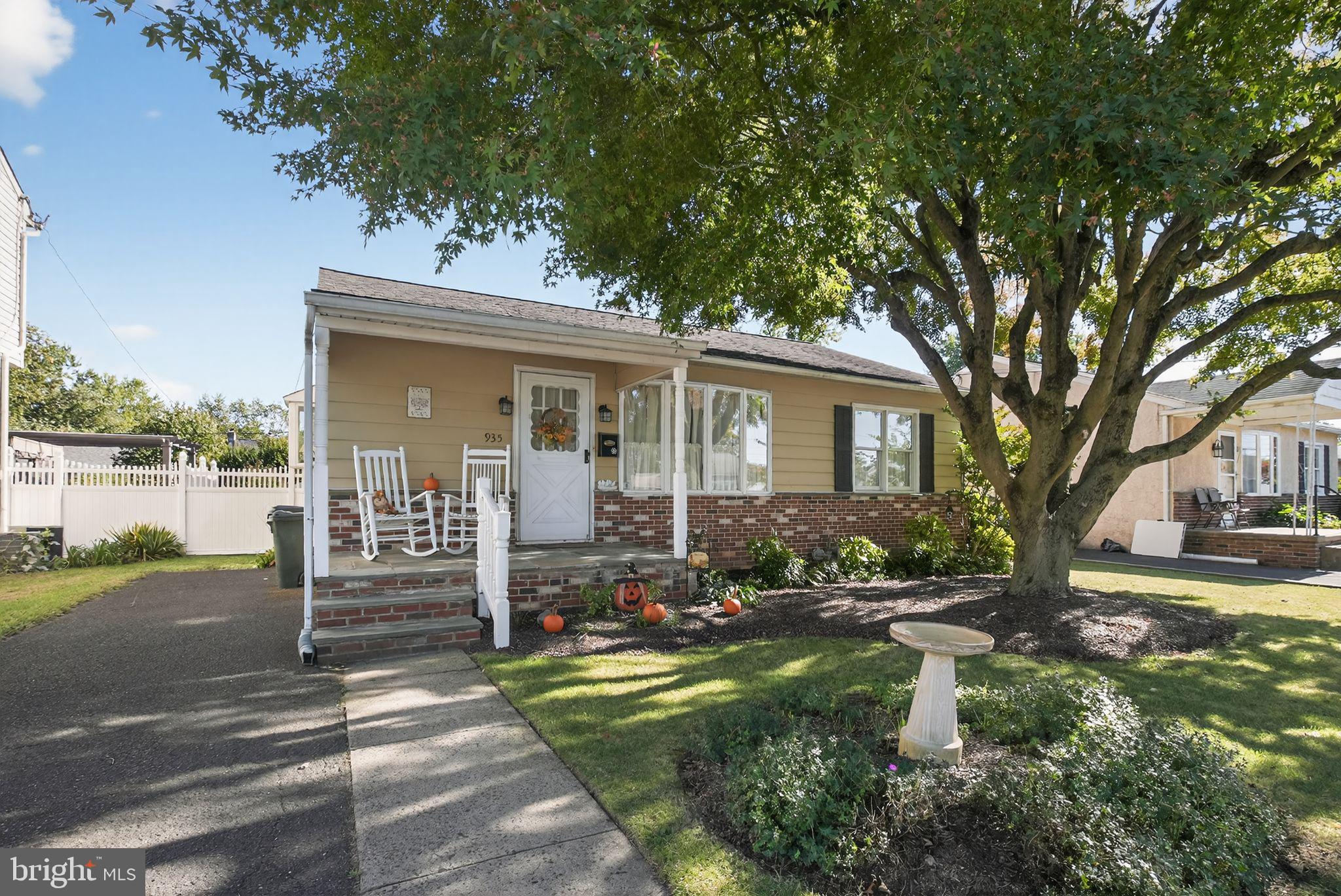 GLENSIDE - Residential