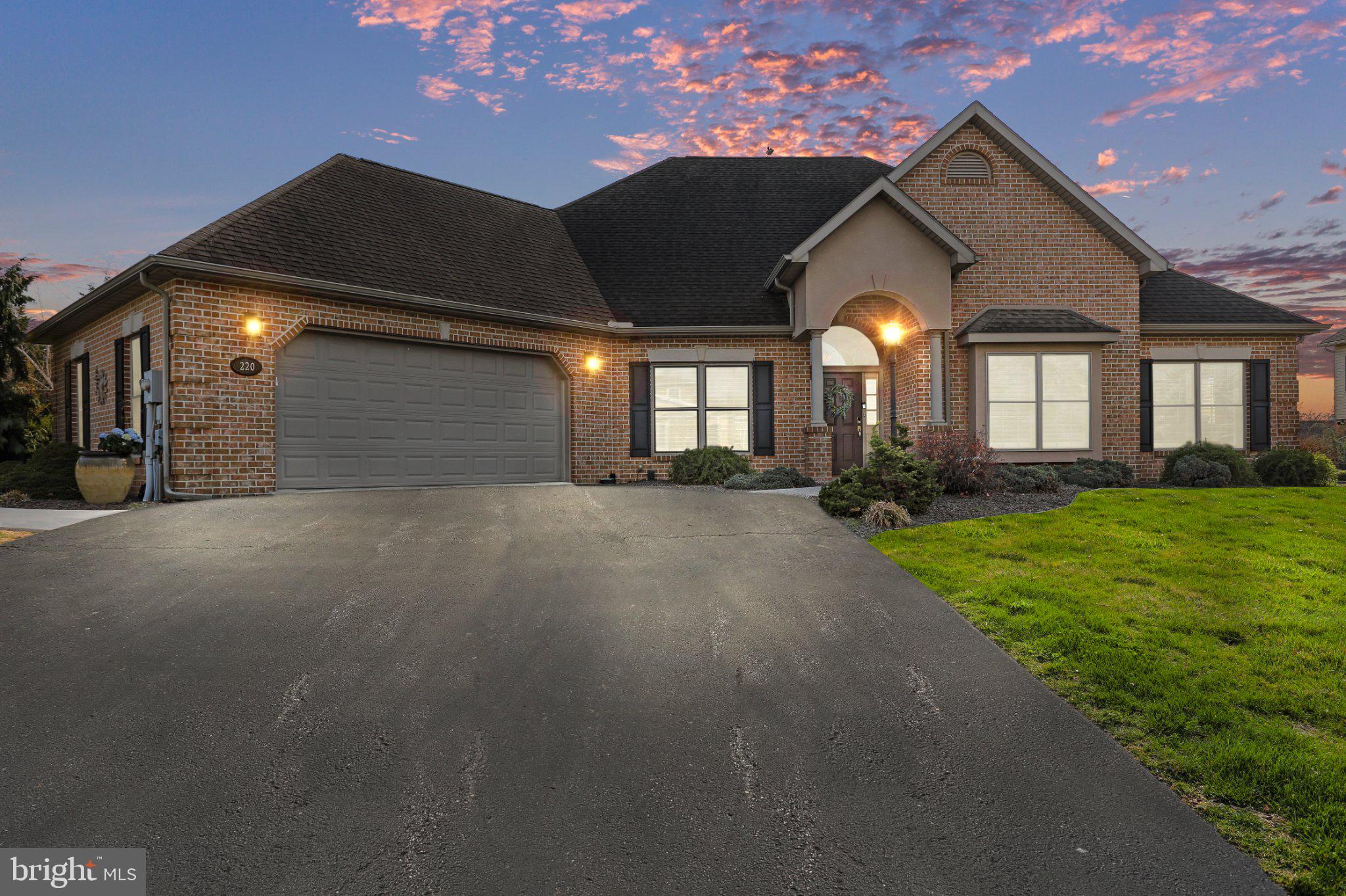 220 WOODVALE DRIVE